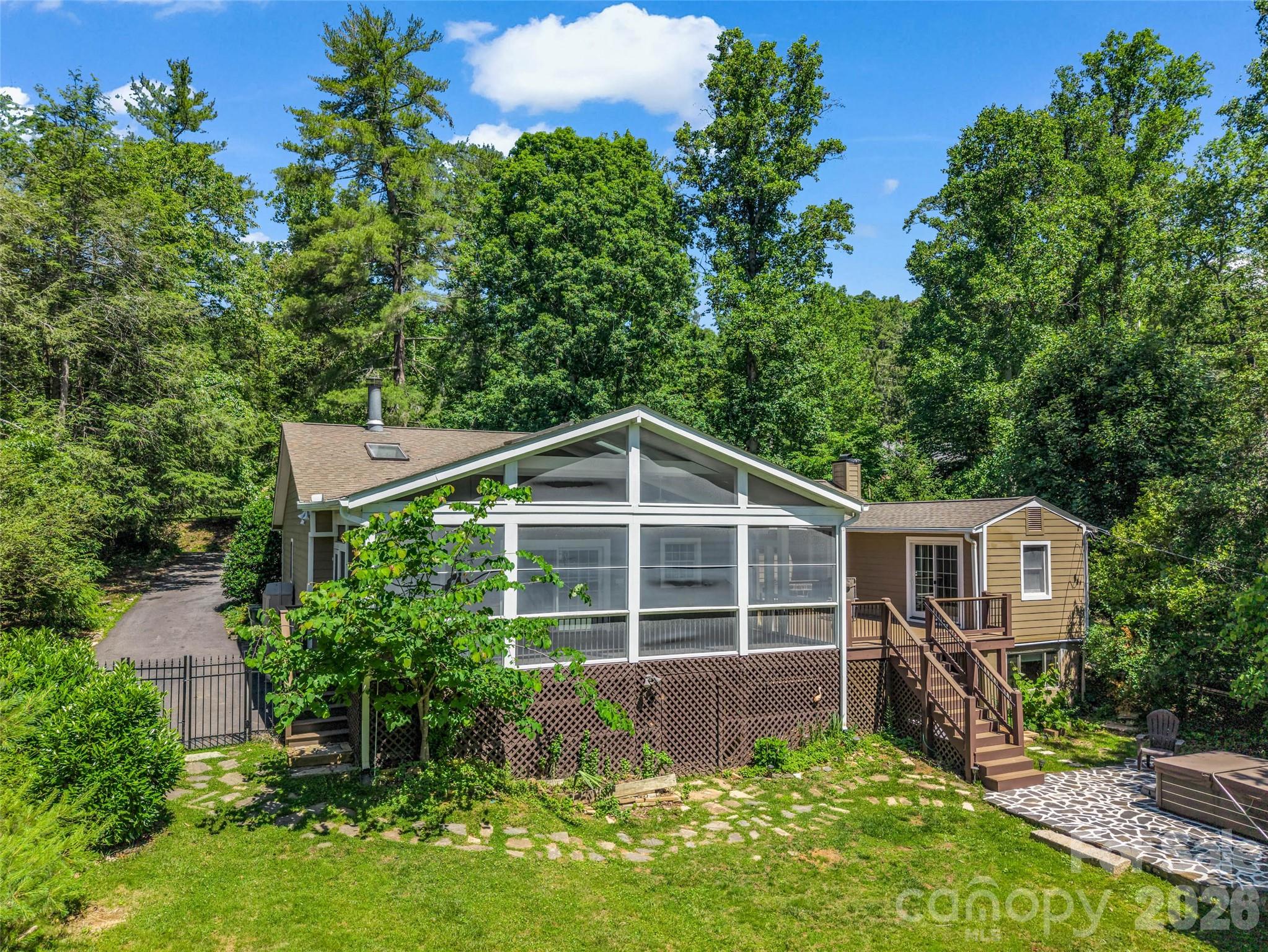 main property photo 45