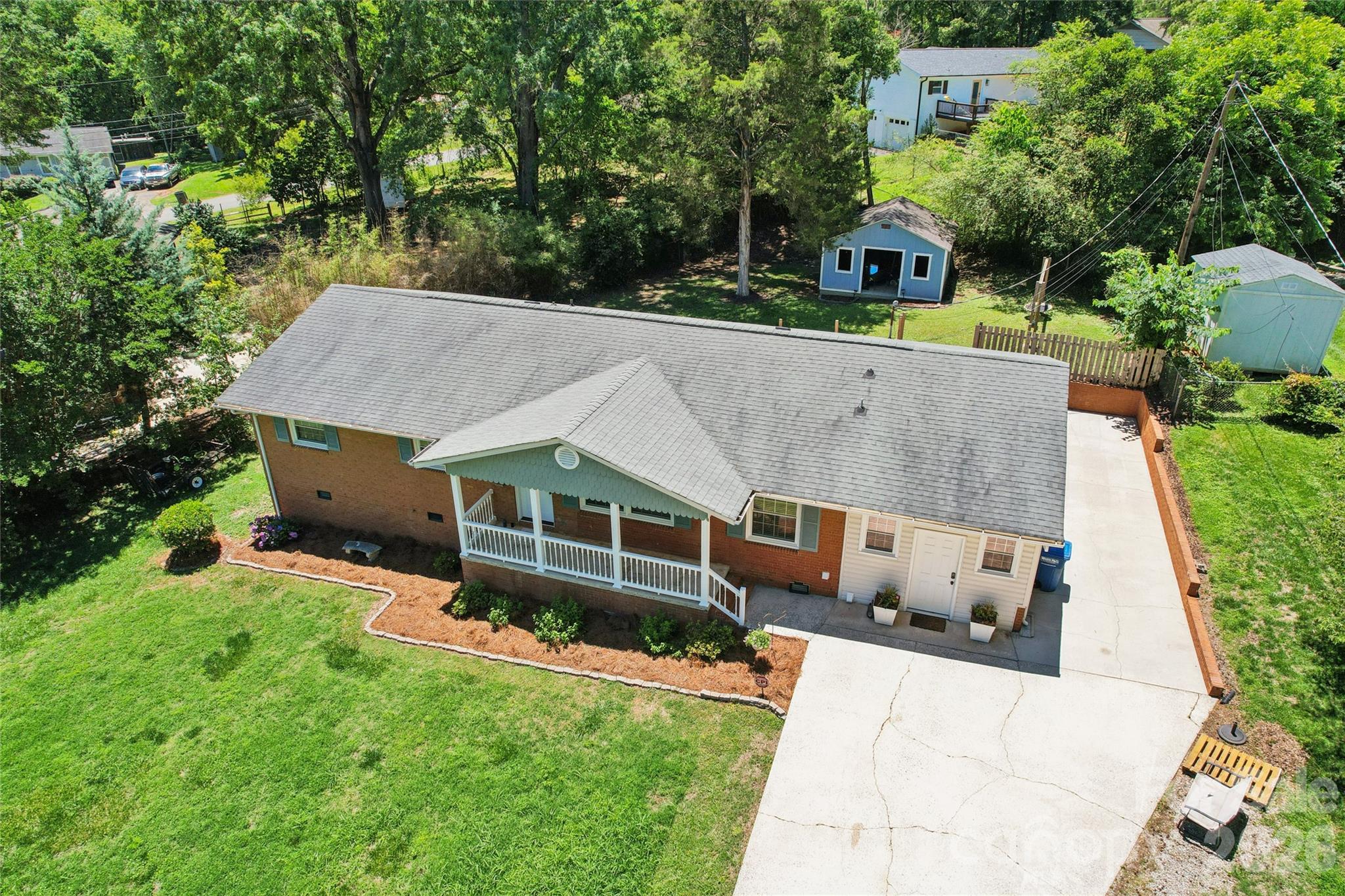 main property photo 38