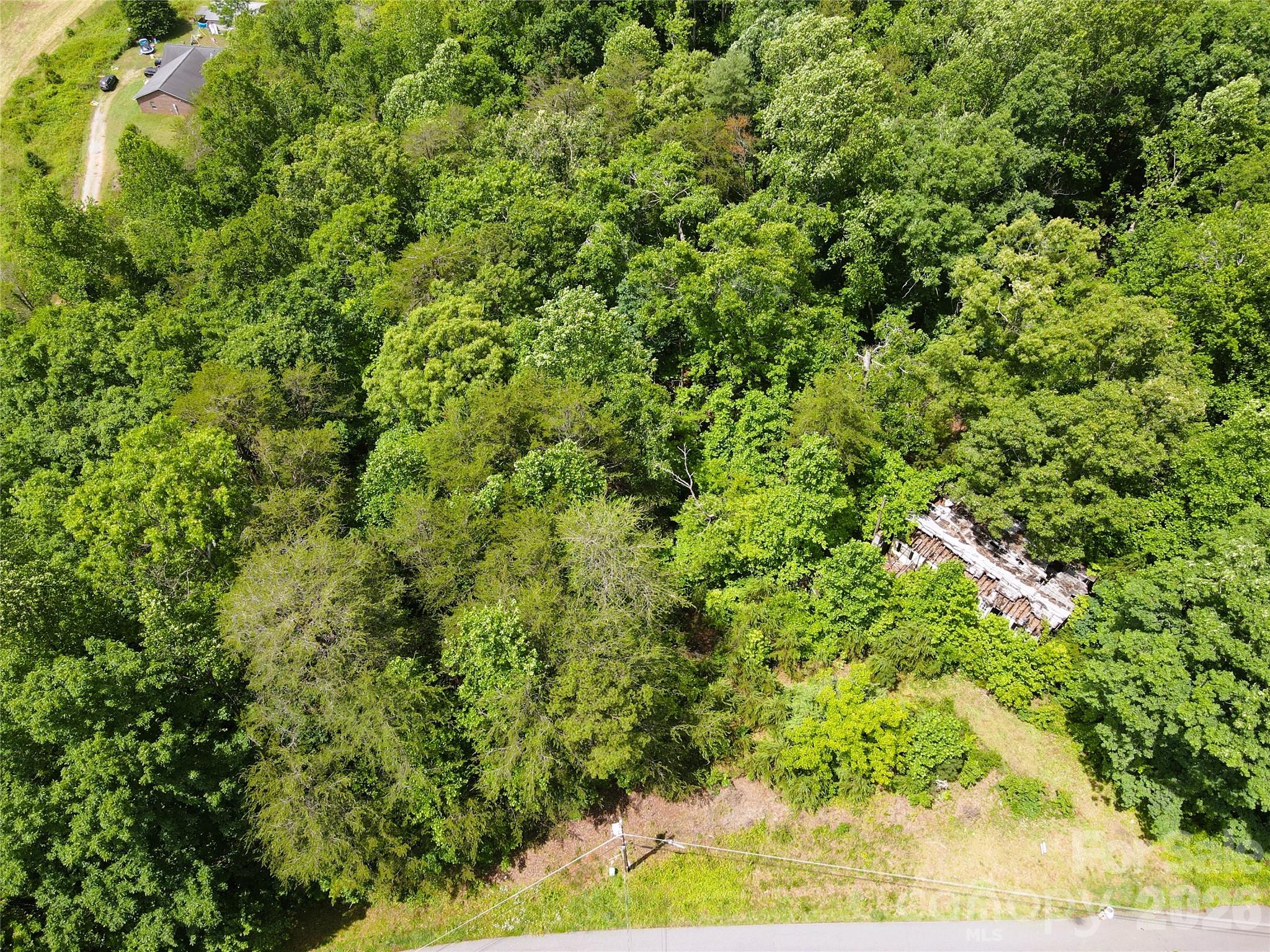 main property photo 11