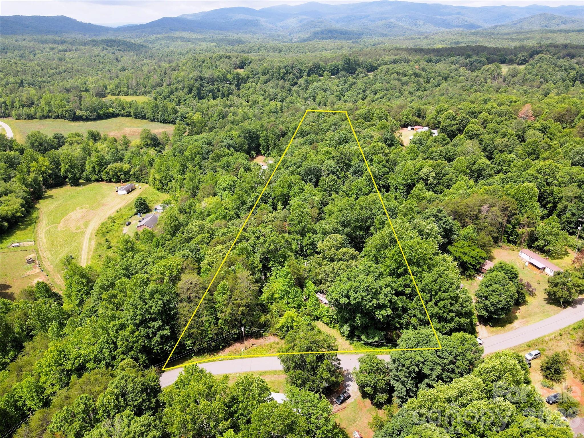 main property photo 9