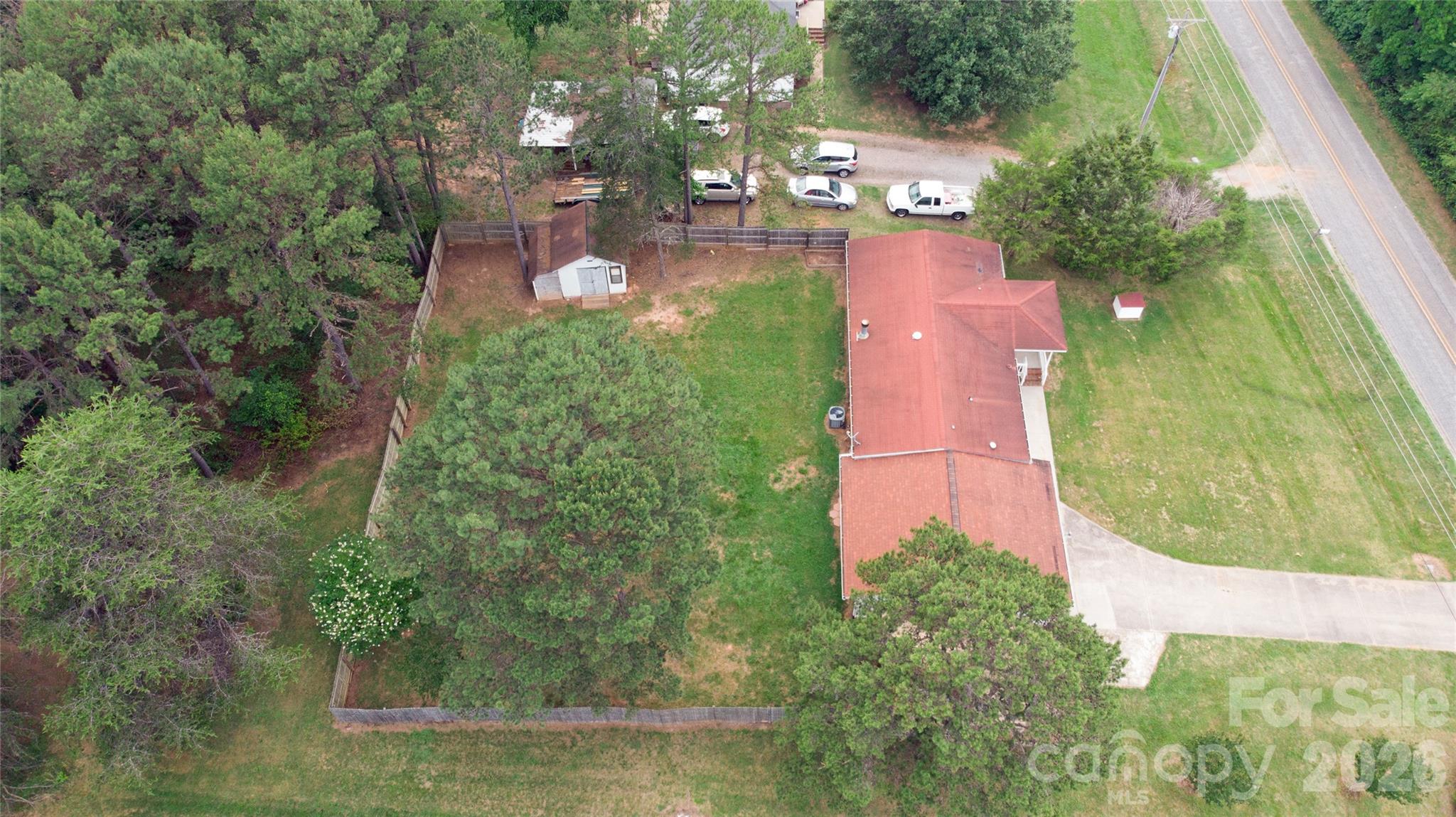 main property photo 29
