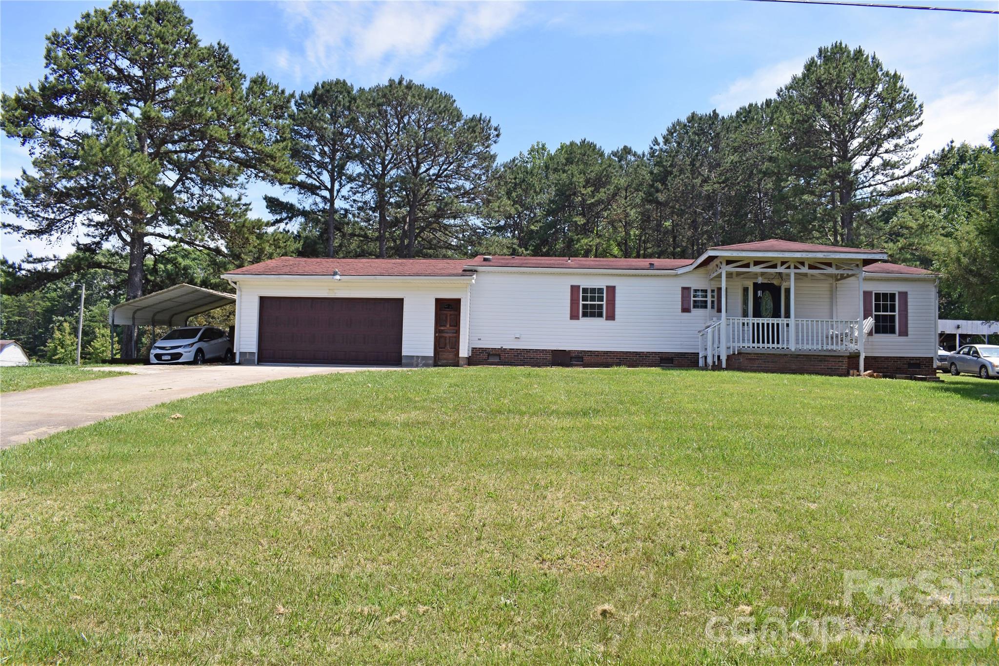main property photo 32