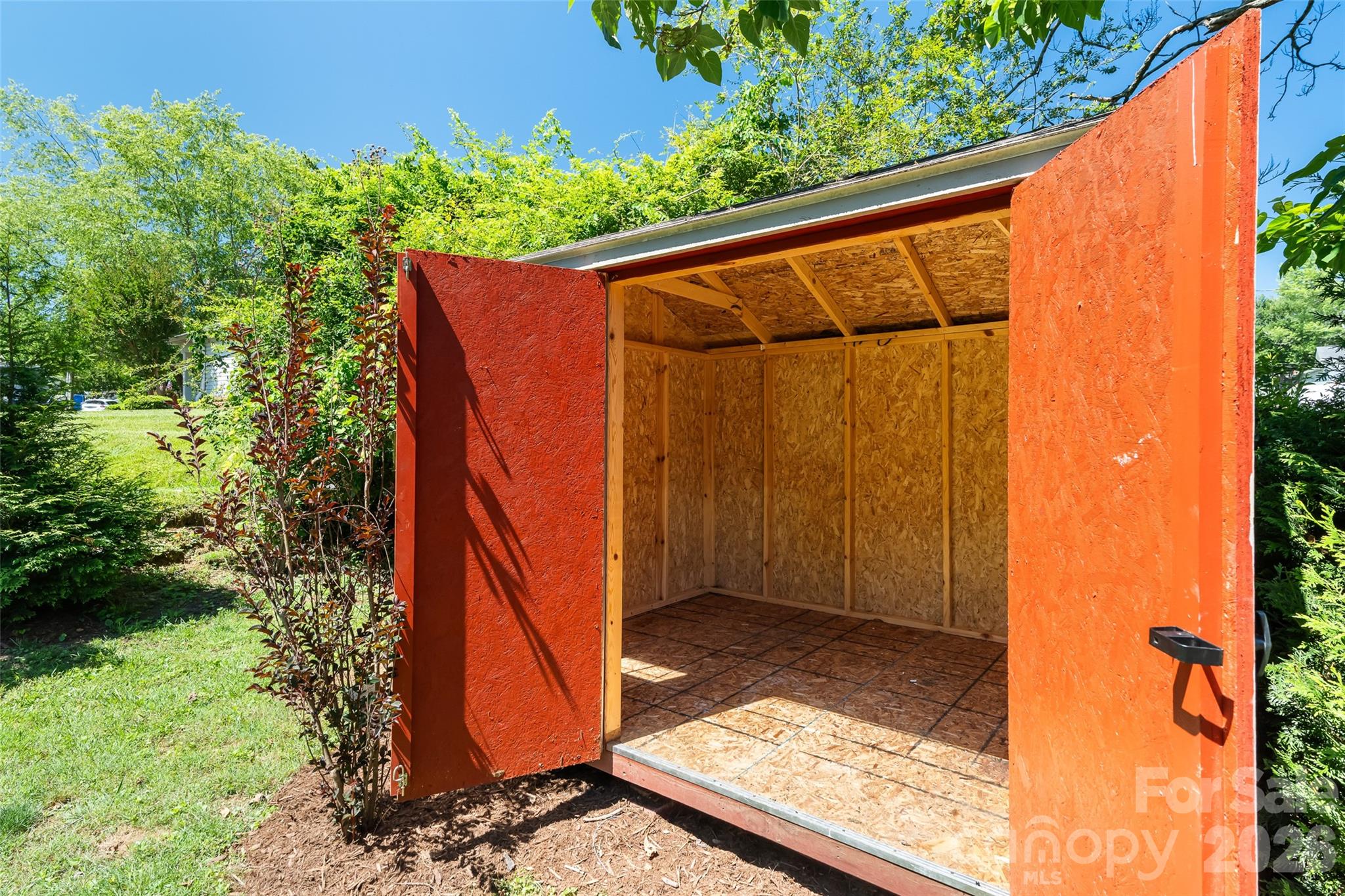 main property photo 26