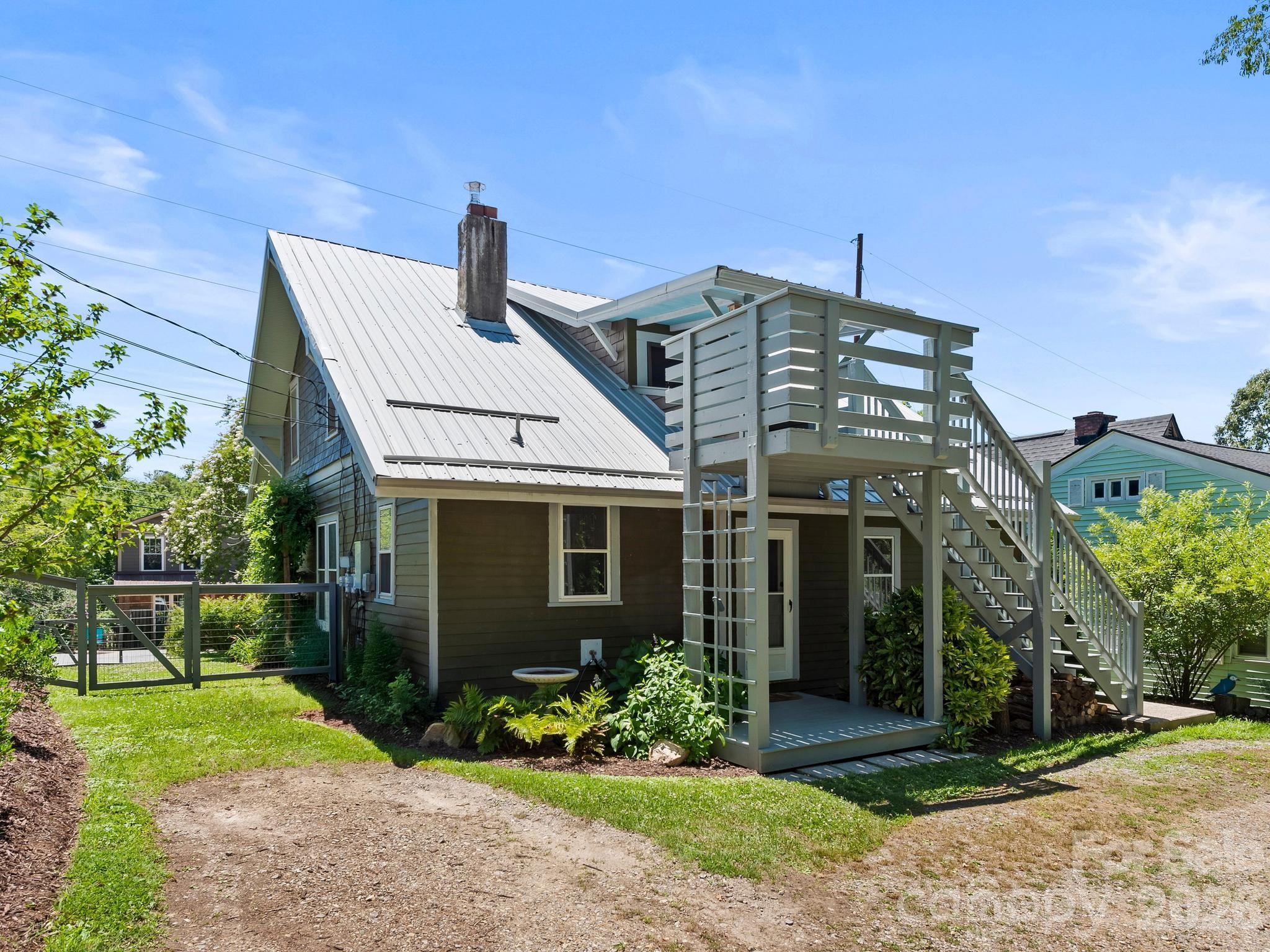 main property photo 22