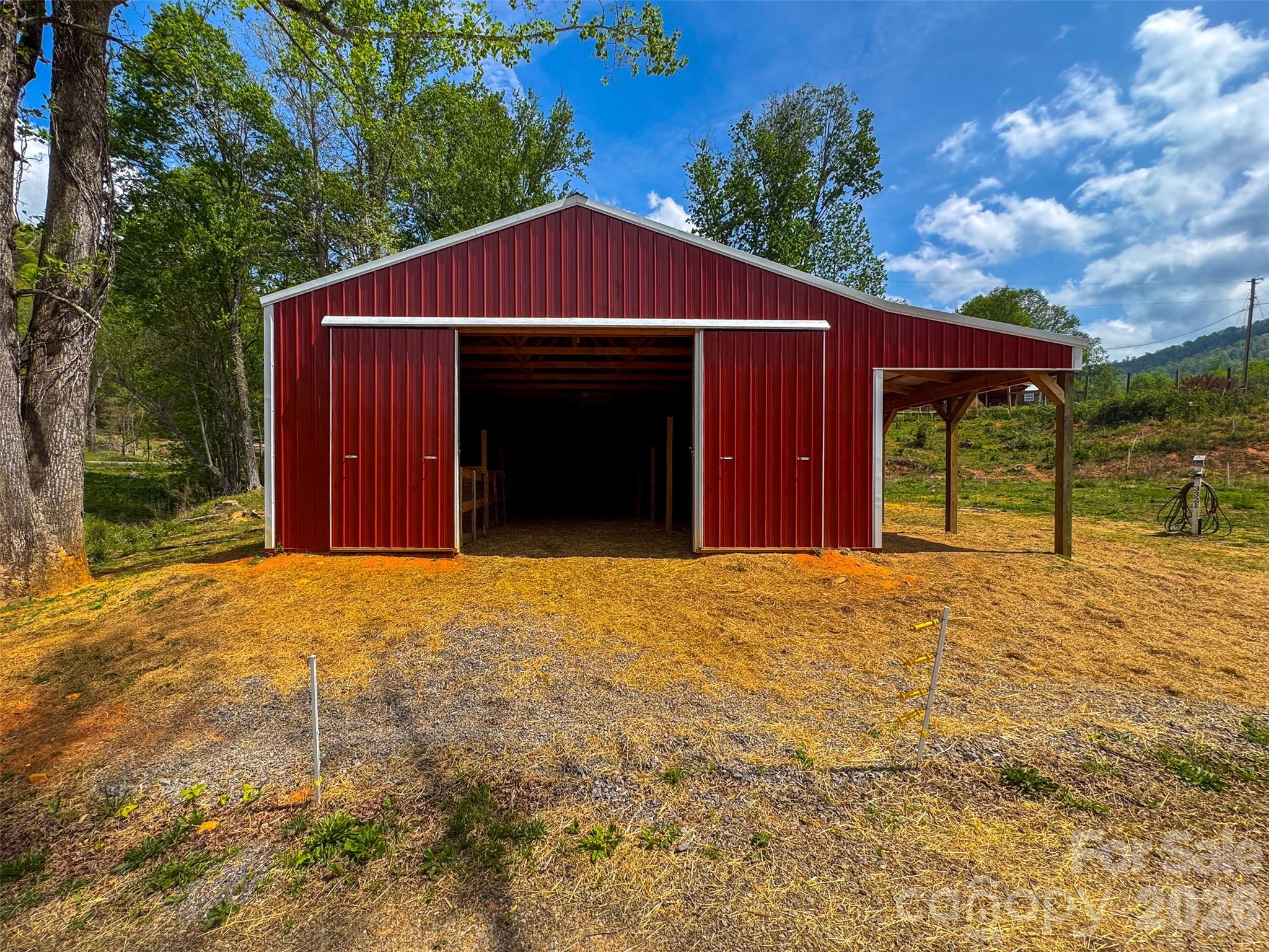 main property photo 35