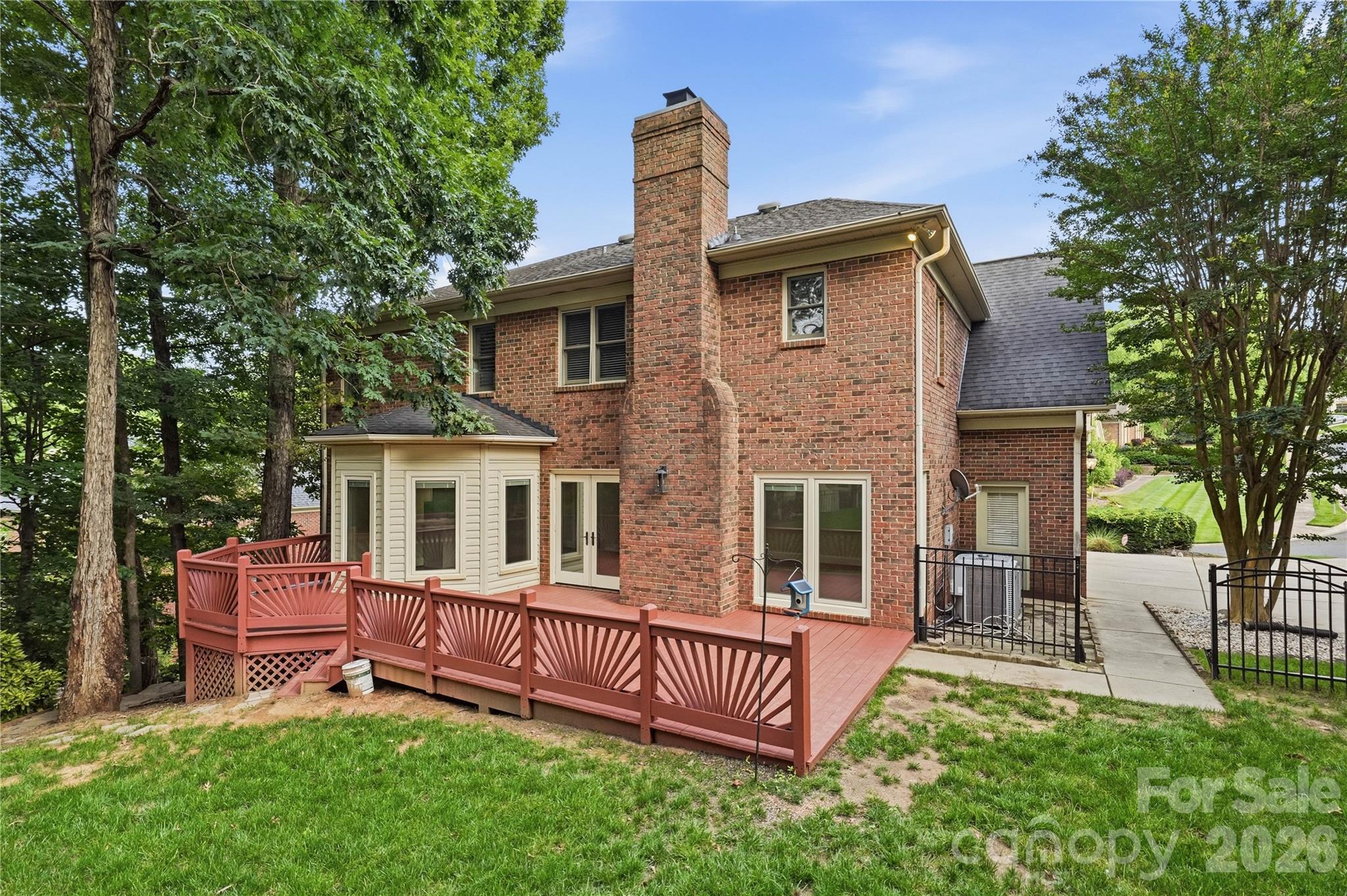 main property photo 34