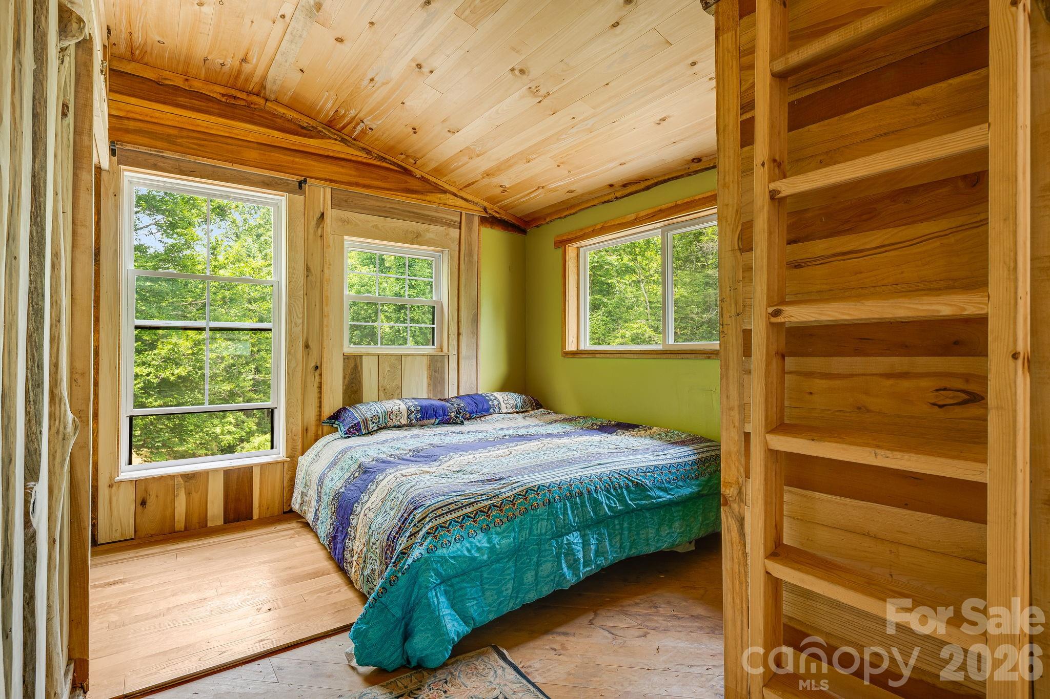 main property photo 29