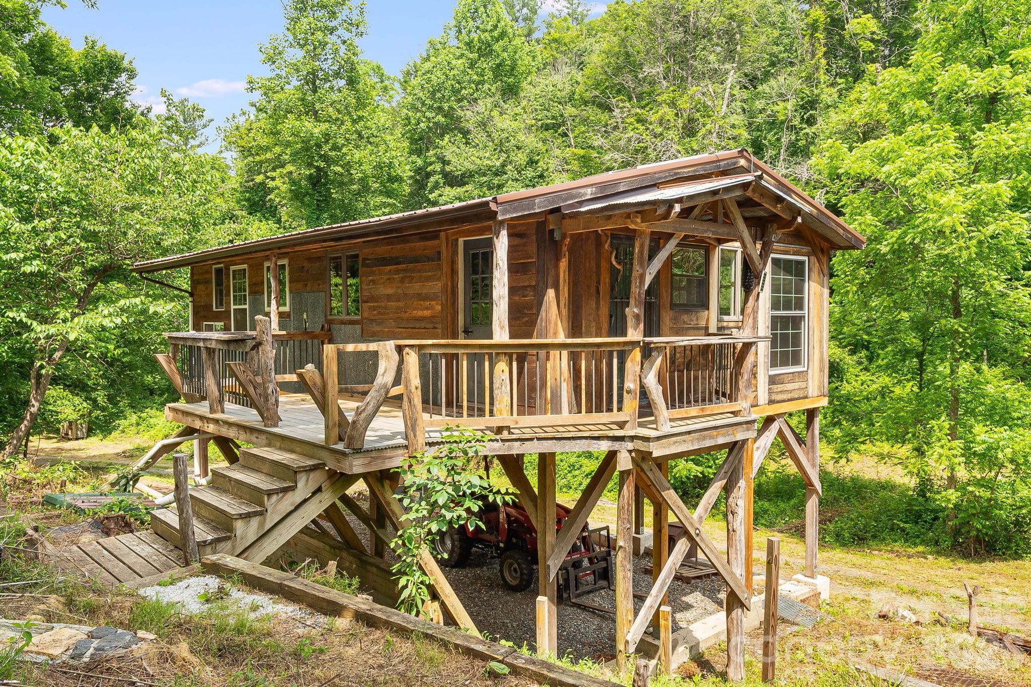 main property photo 9