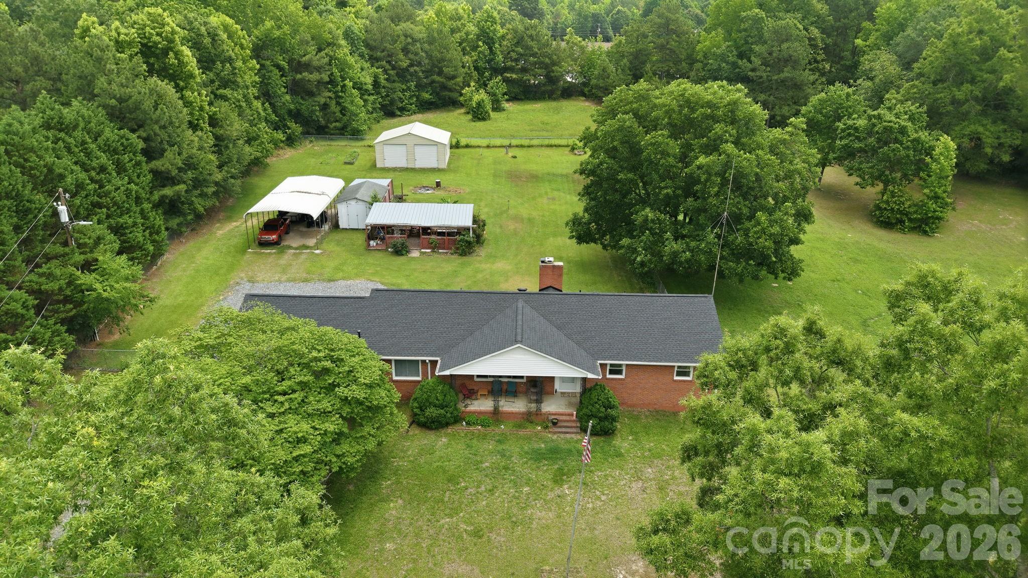 main property photo 35