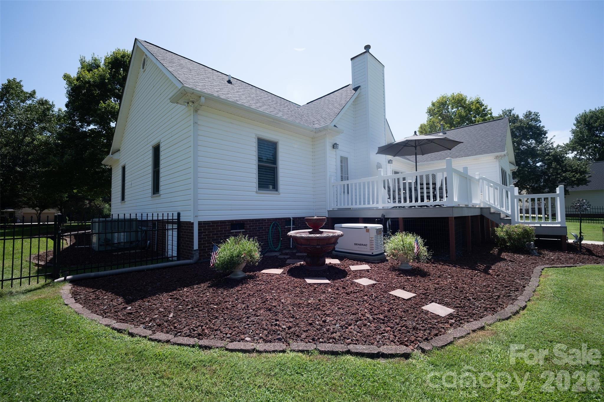 main property photo 33
