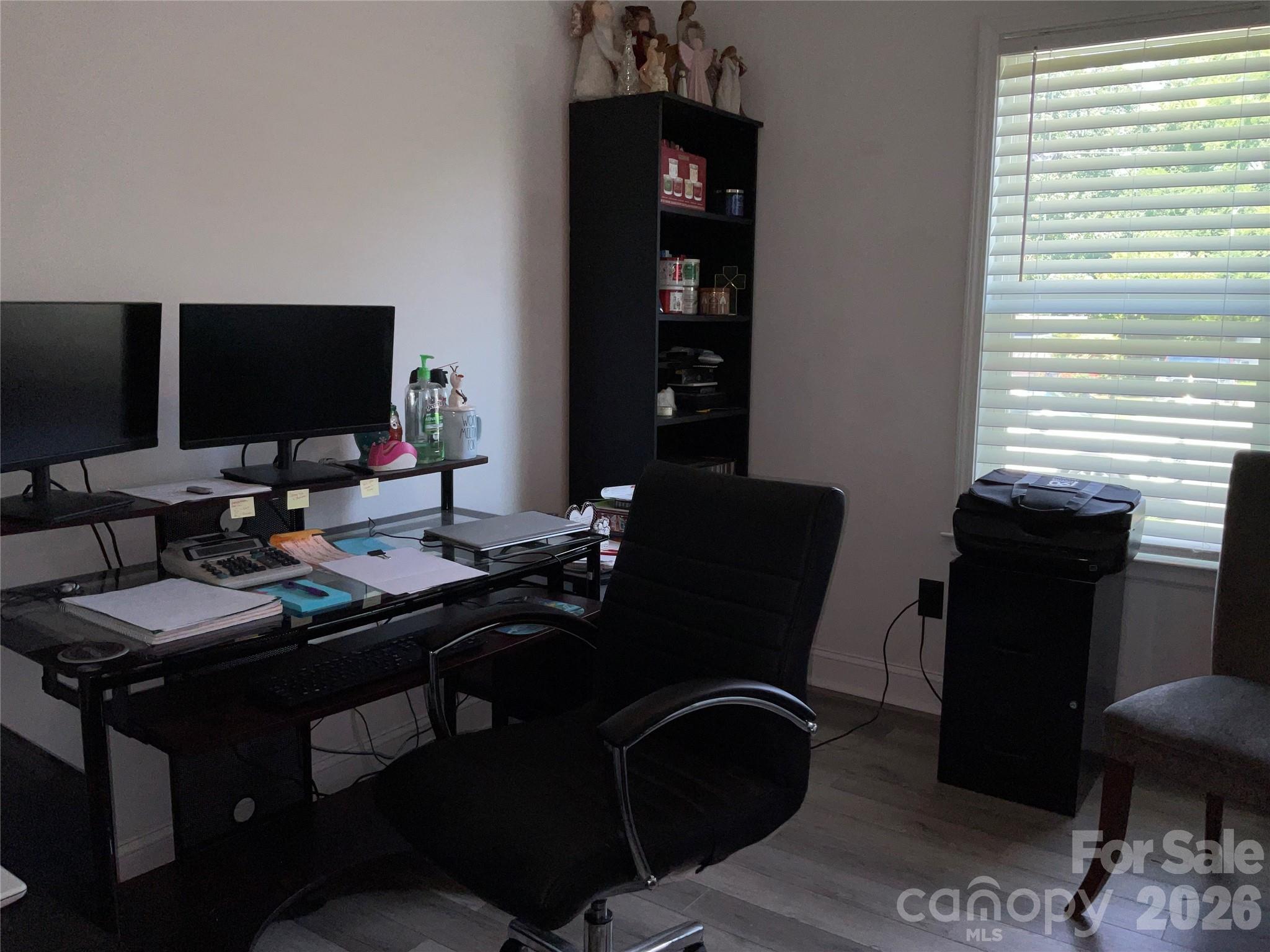 main property photo 14