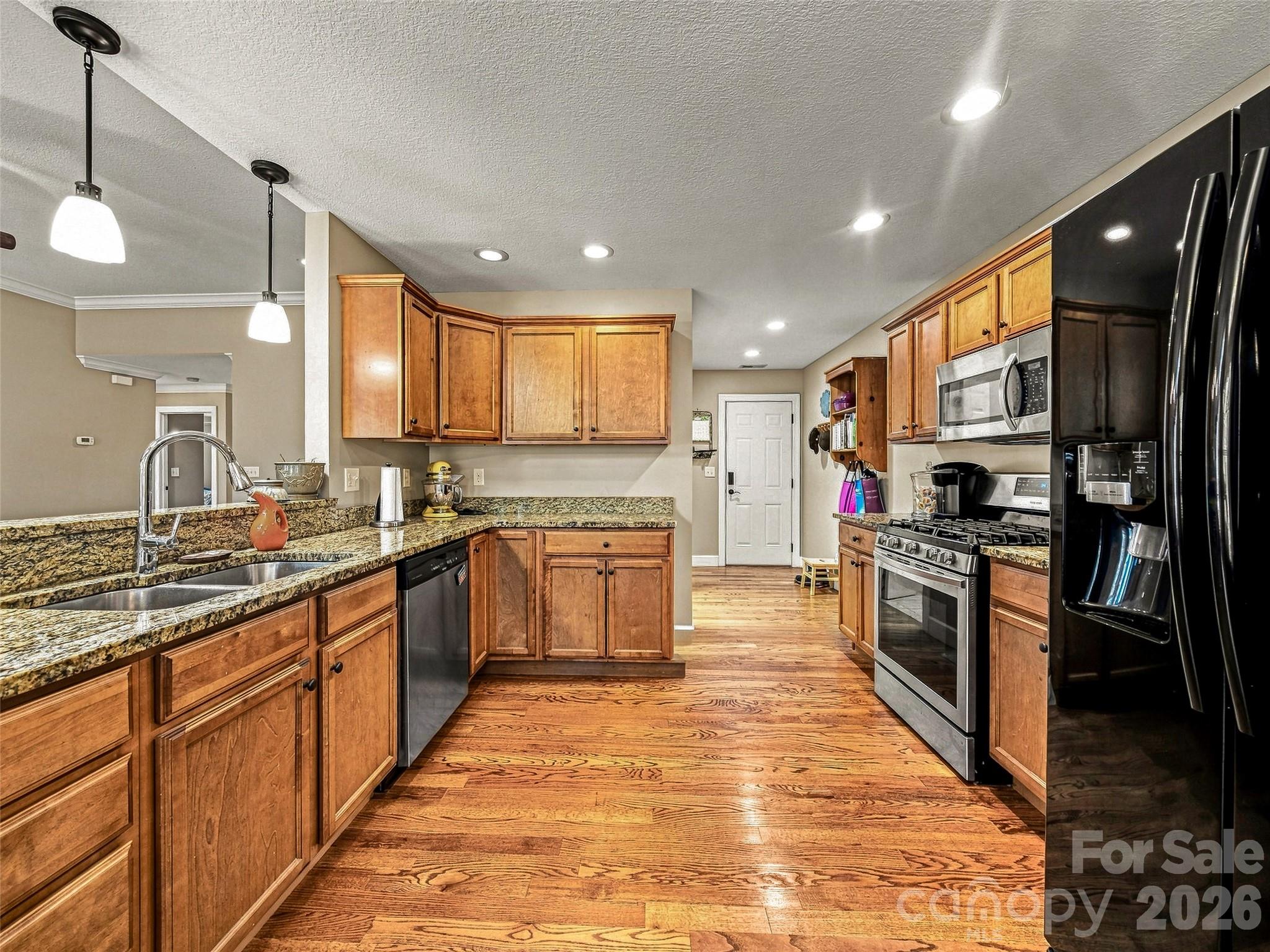 main property photo 15