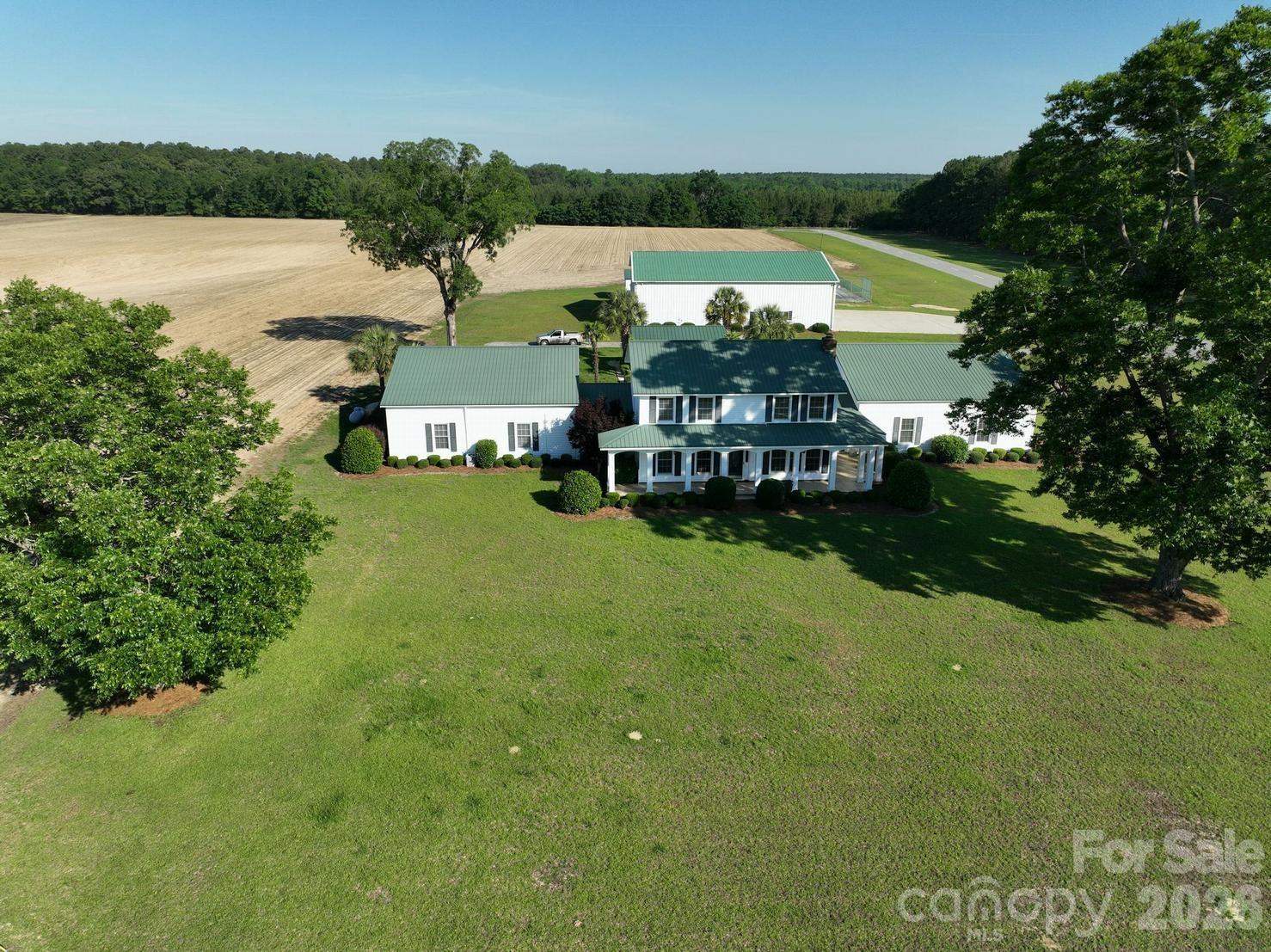 main property photo 40