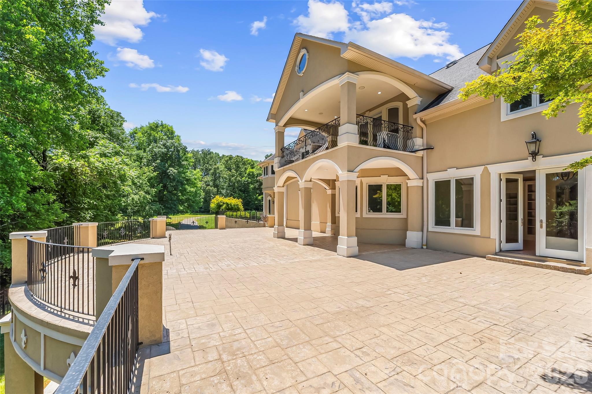 main property photo 44