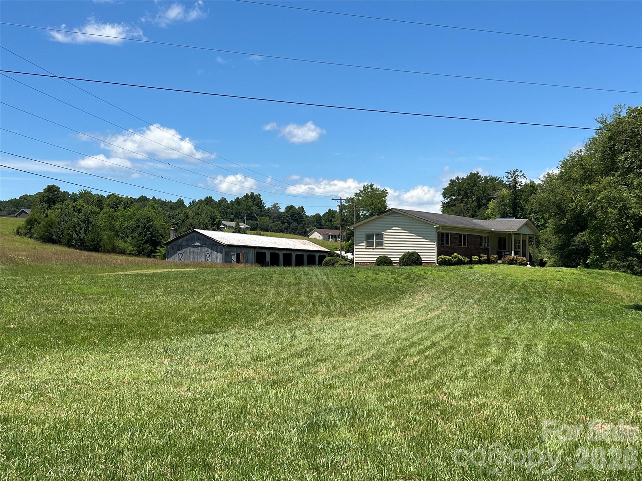 main property photo 5