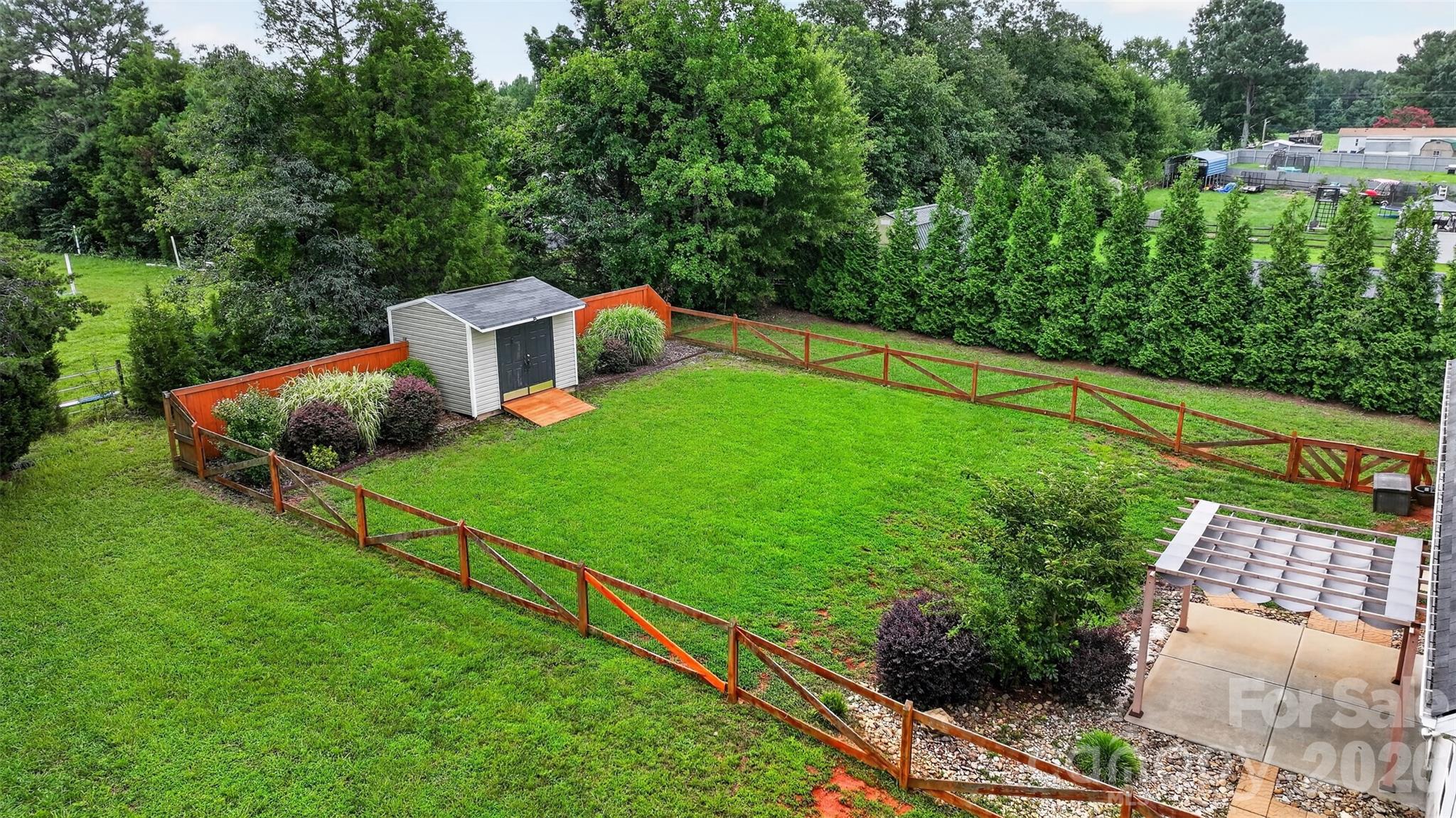 main property photo 26