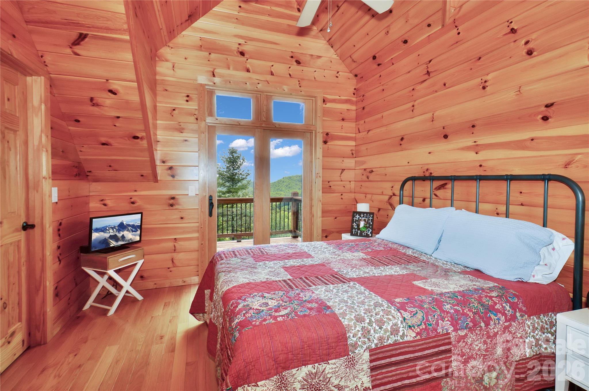 main property photo 18