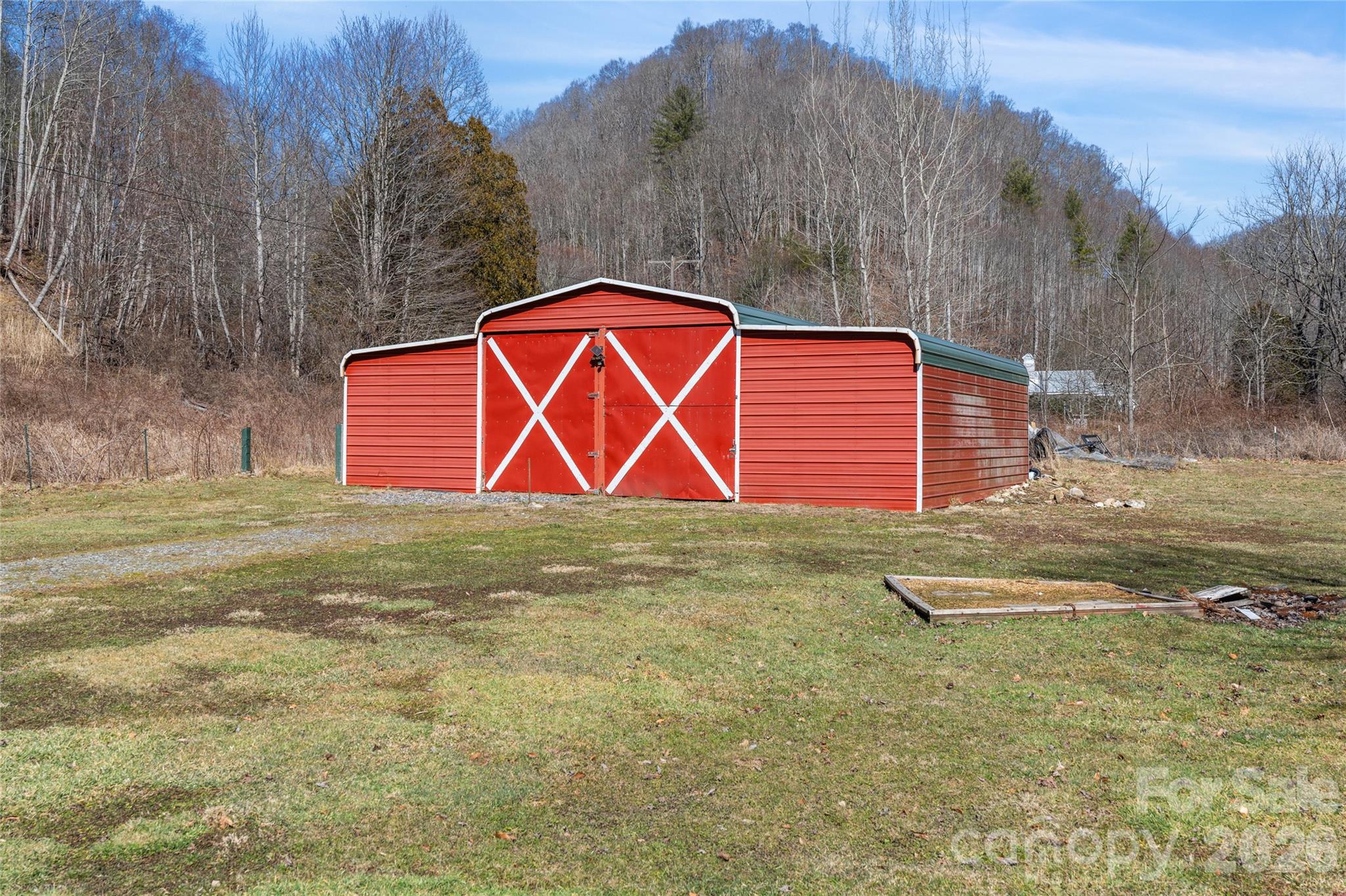 main property photo 6