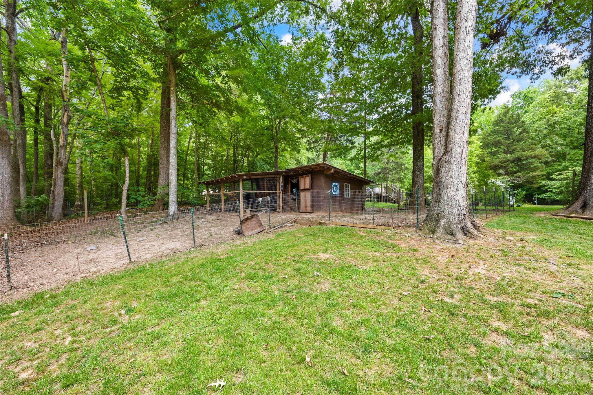 main property photo 35