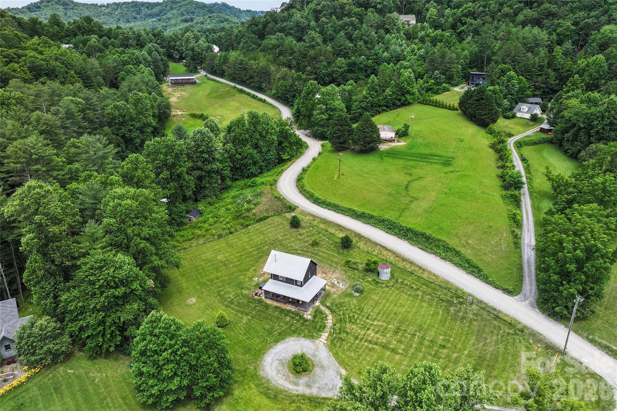 main property photo 2