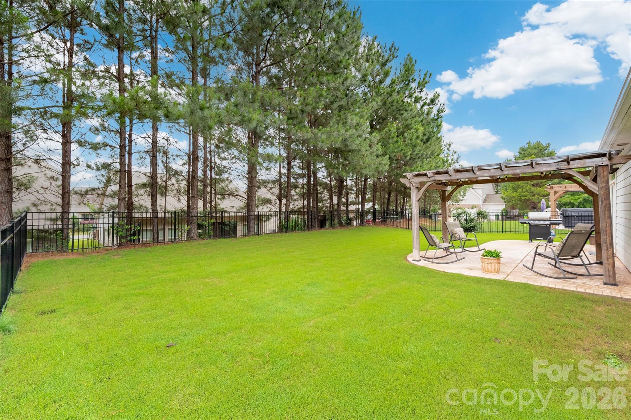 main property photo 39