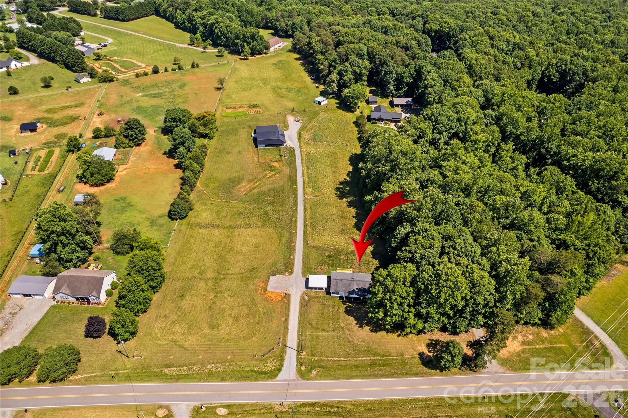 main property photo 5