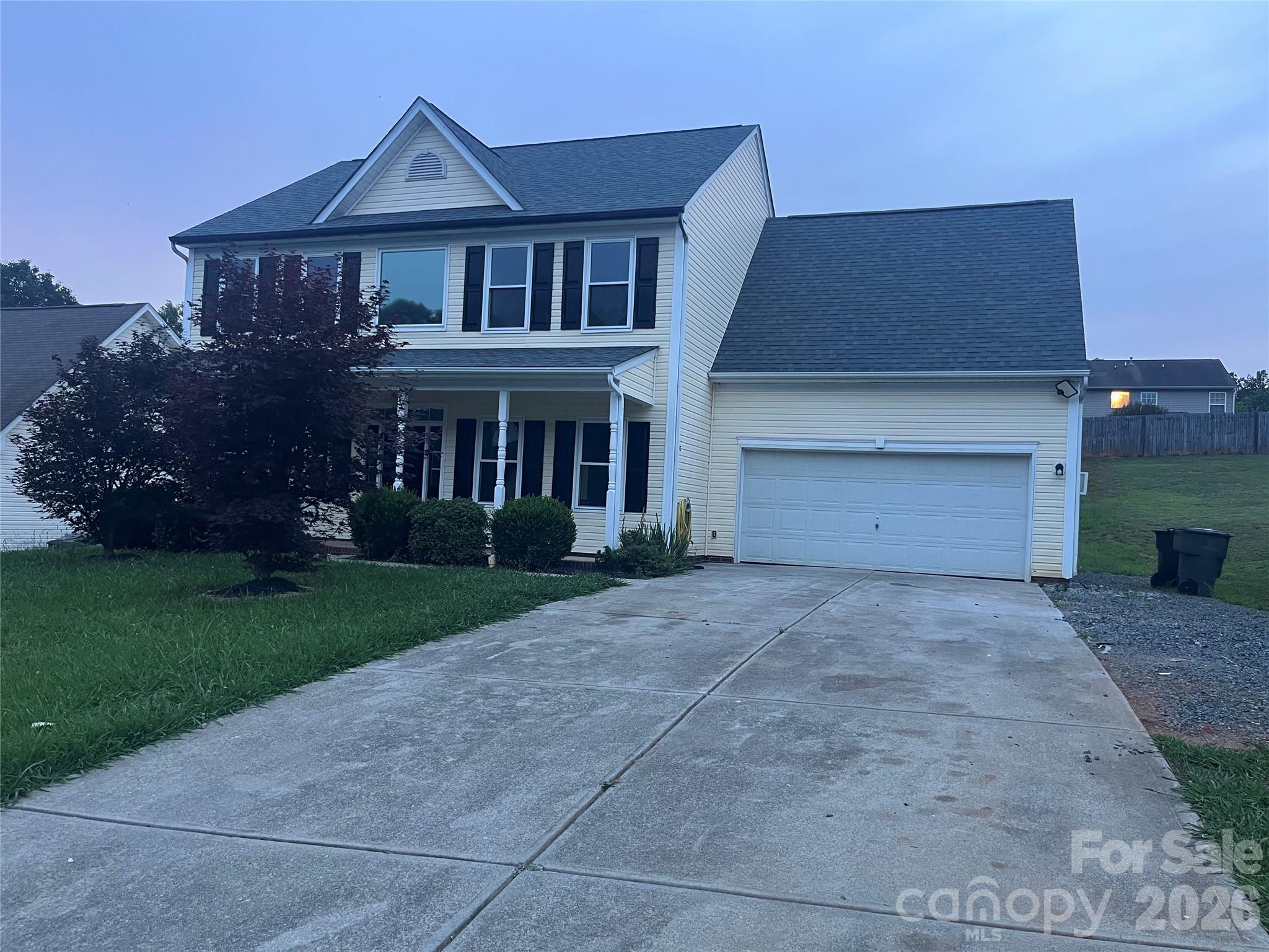 main property photo 9