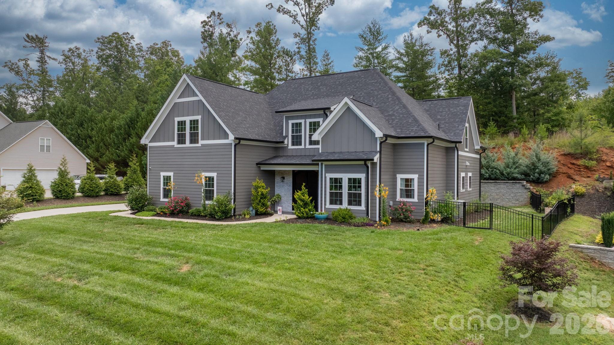 main property photo 3