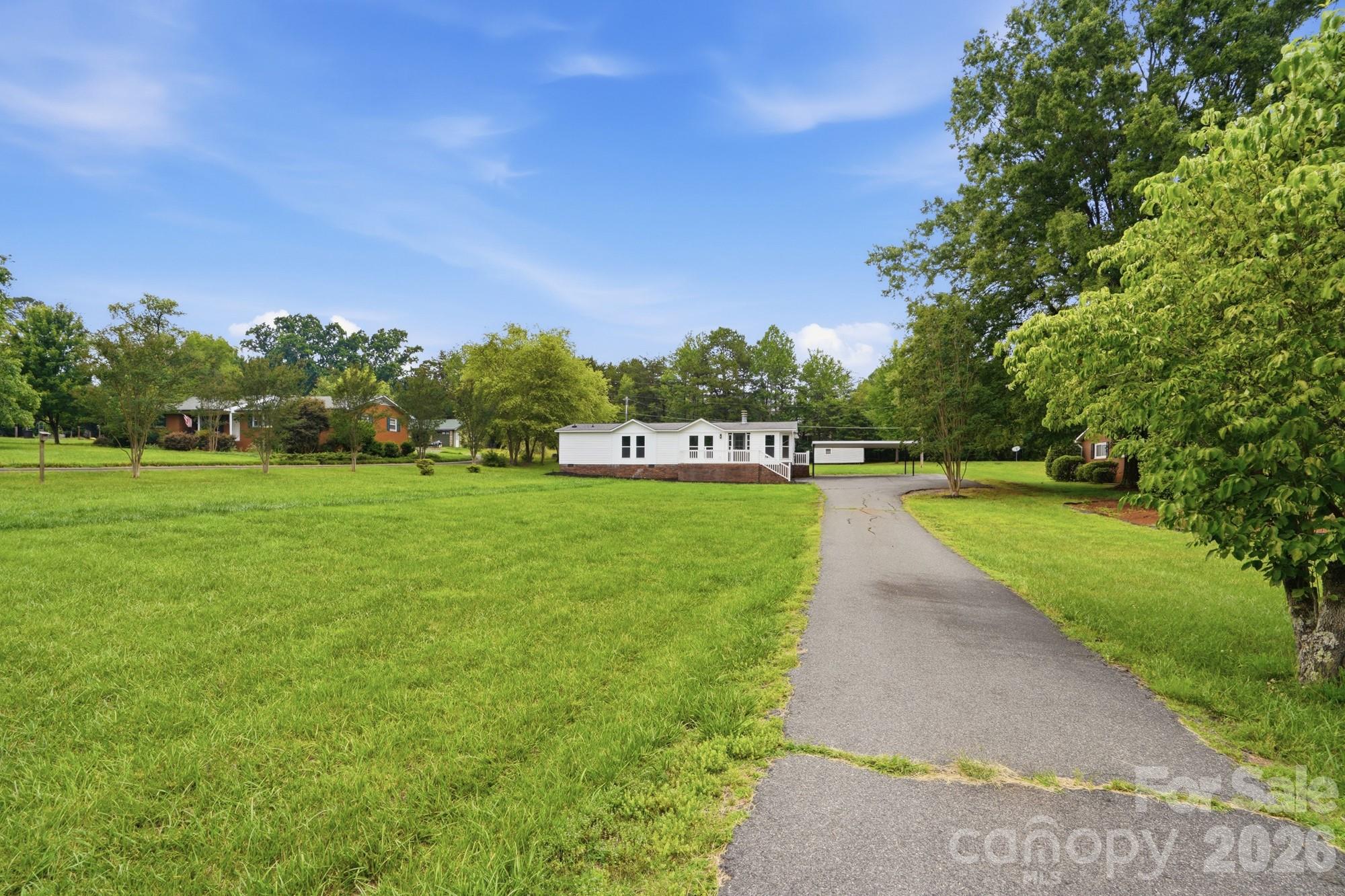 main property photo 6