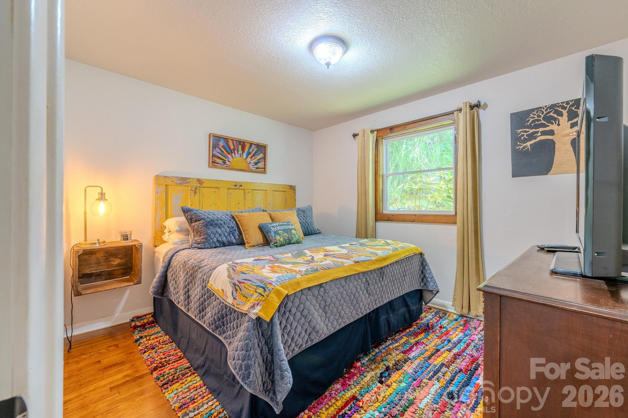 main property photo 14