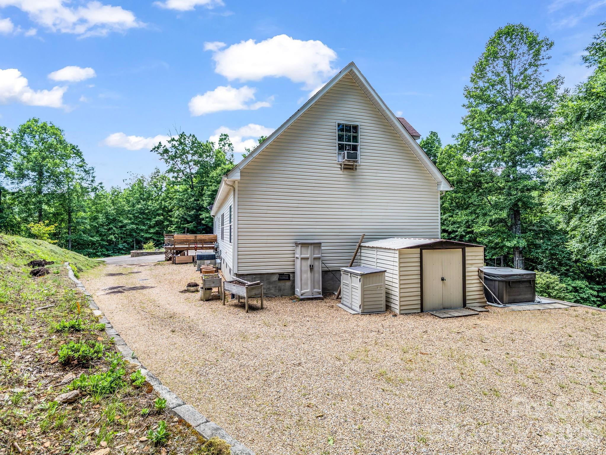 main property photo 38