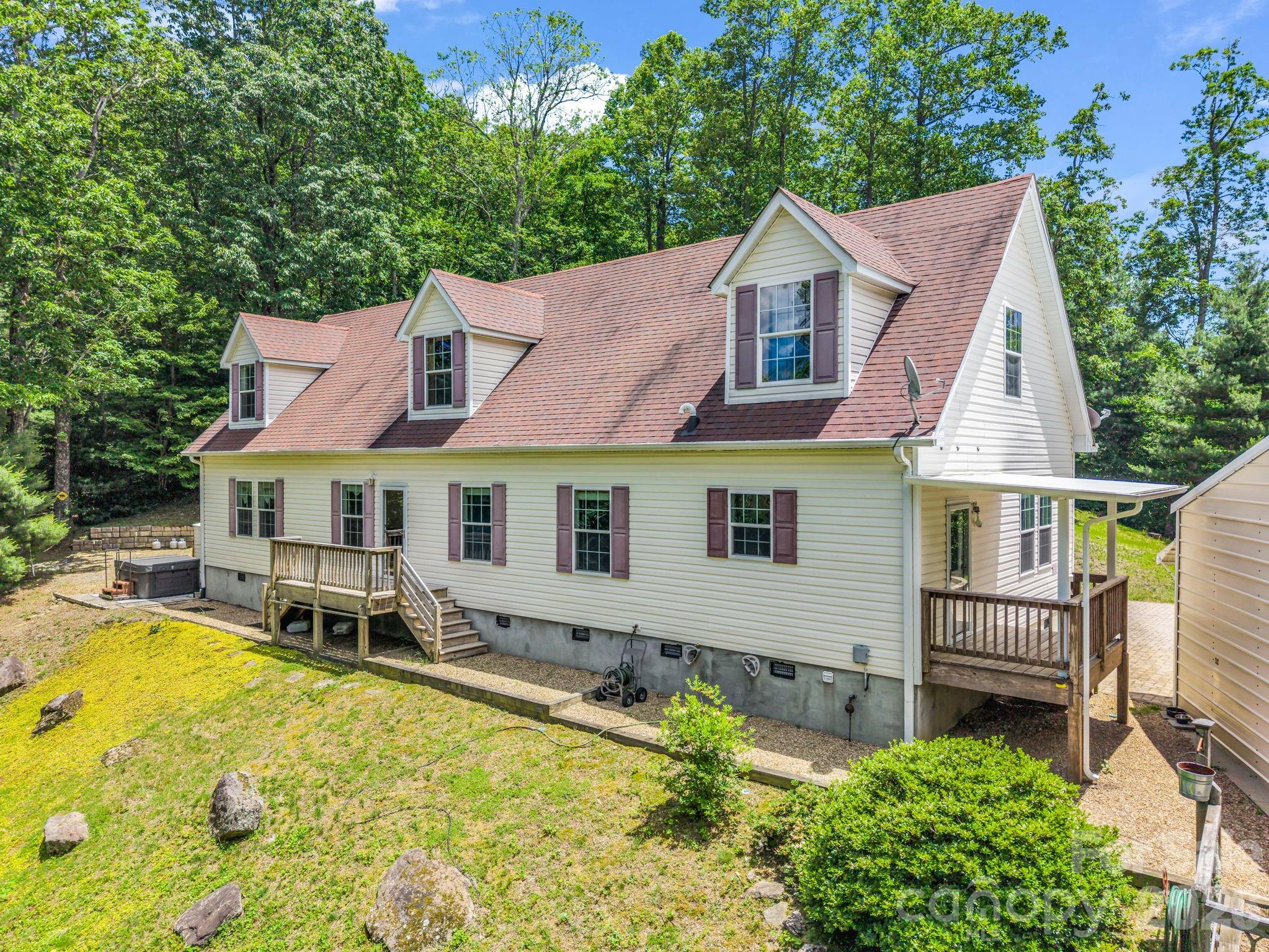 main property photo 4