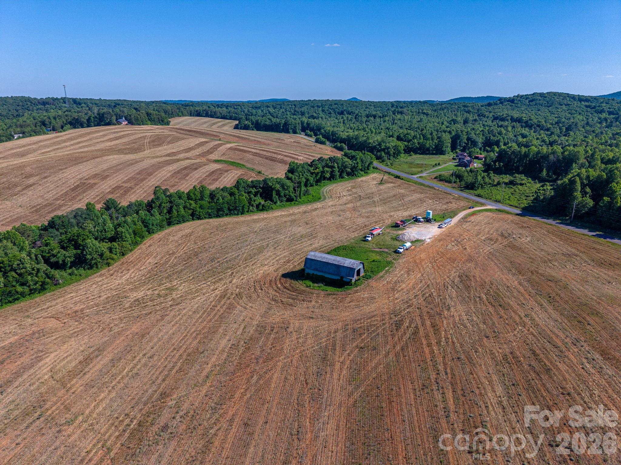 main property photo 7