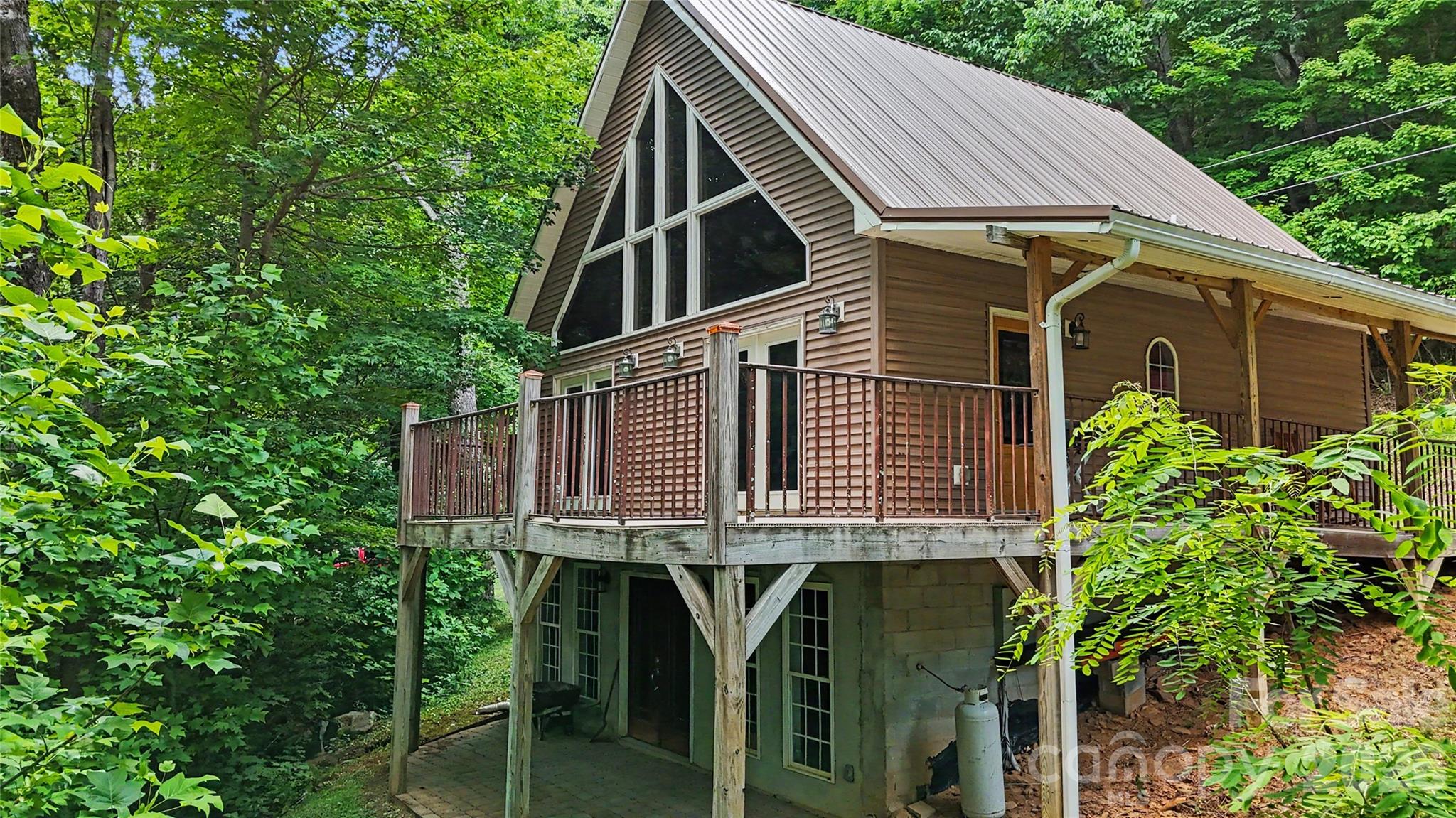 main property photo 34
