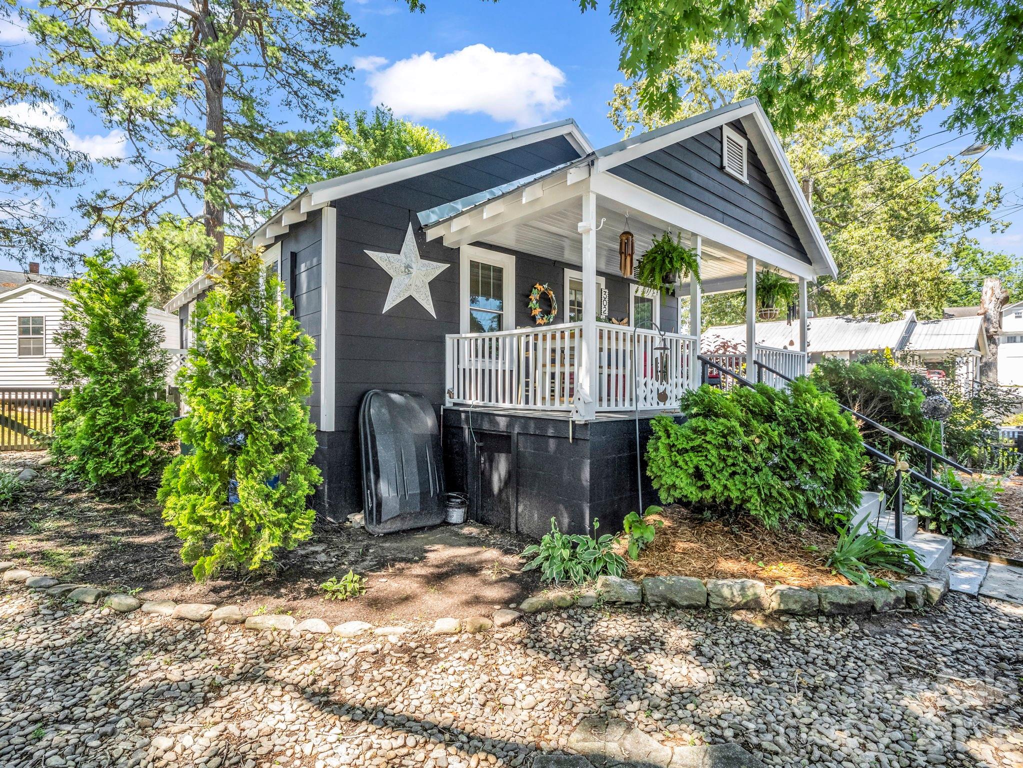 main property photo 25