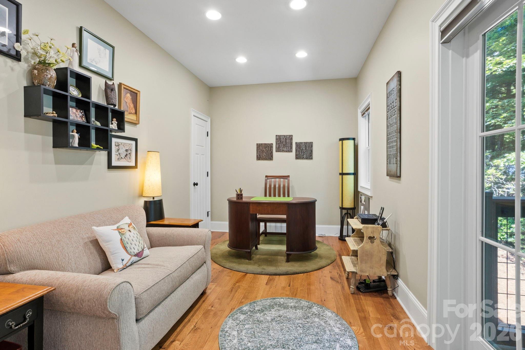 main property photo 38