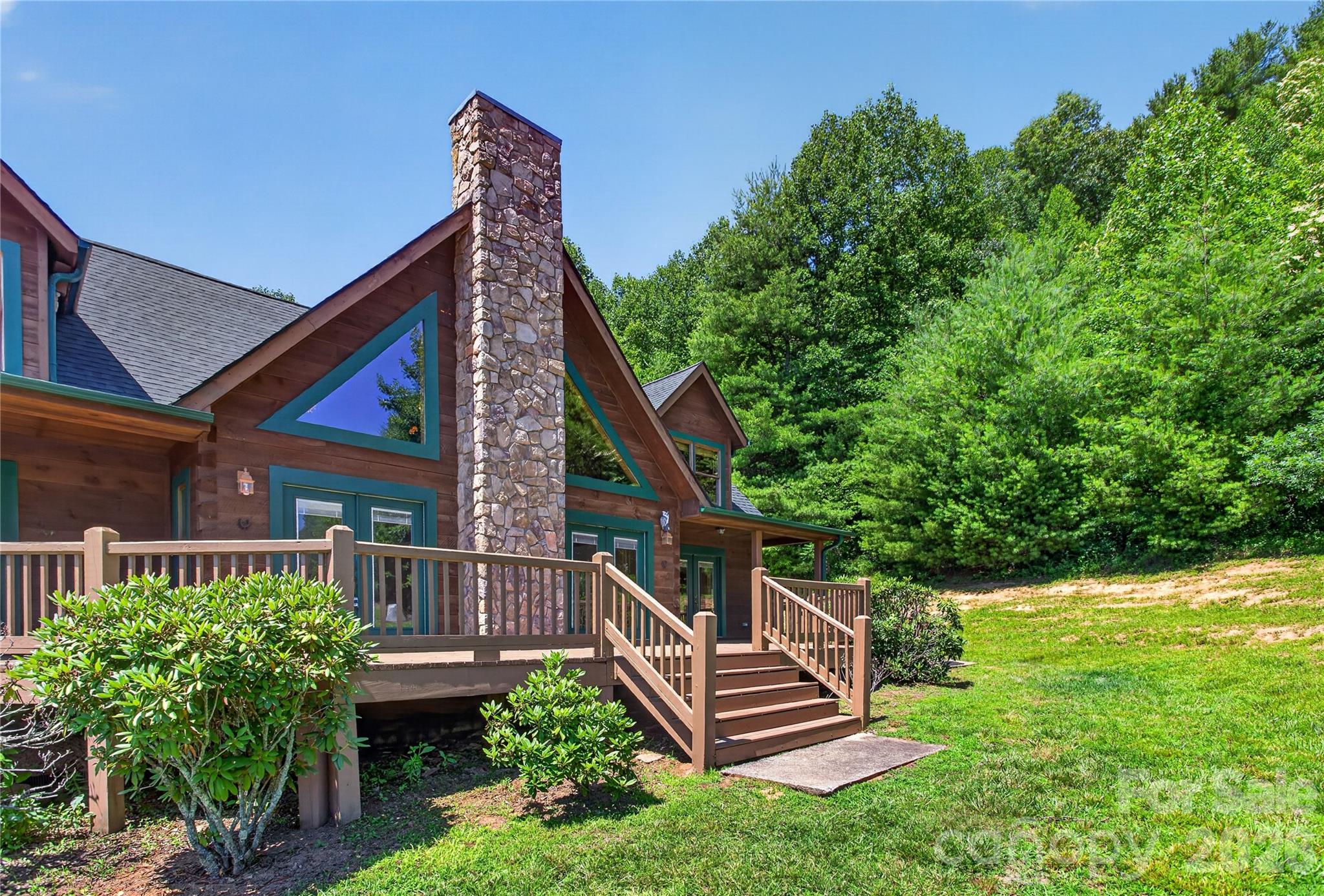 main property photo 6