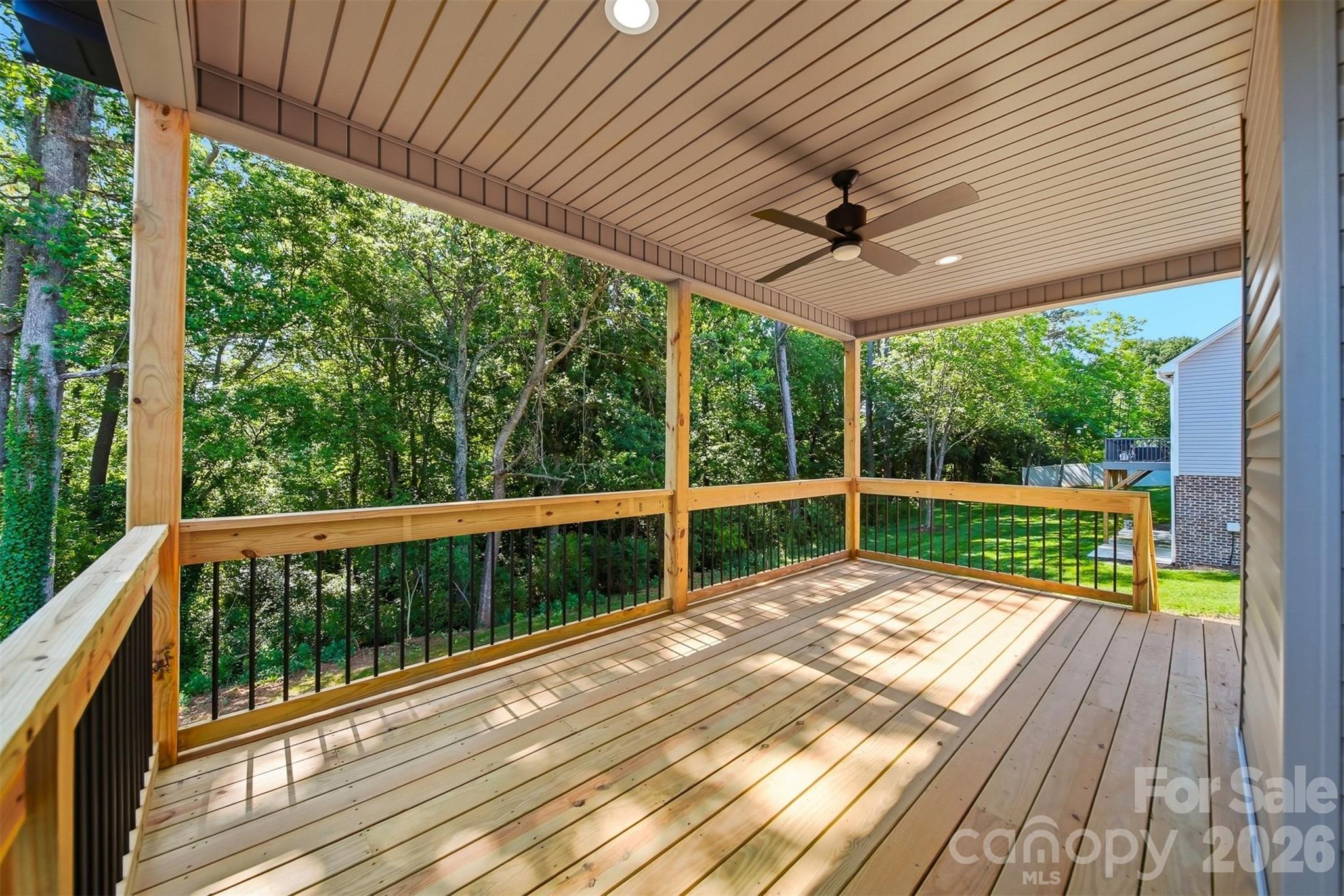 main property photo 19