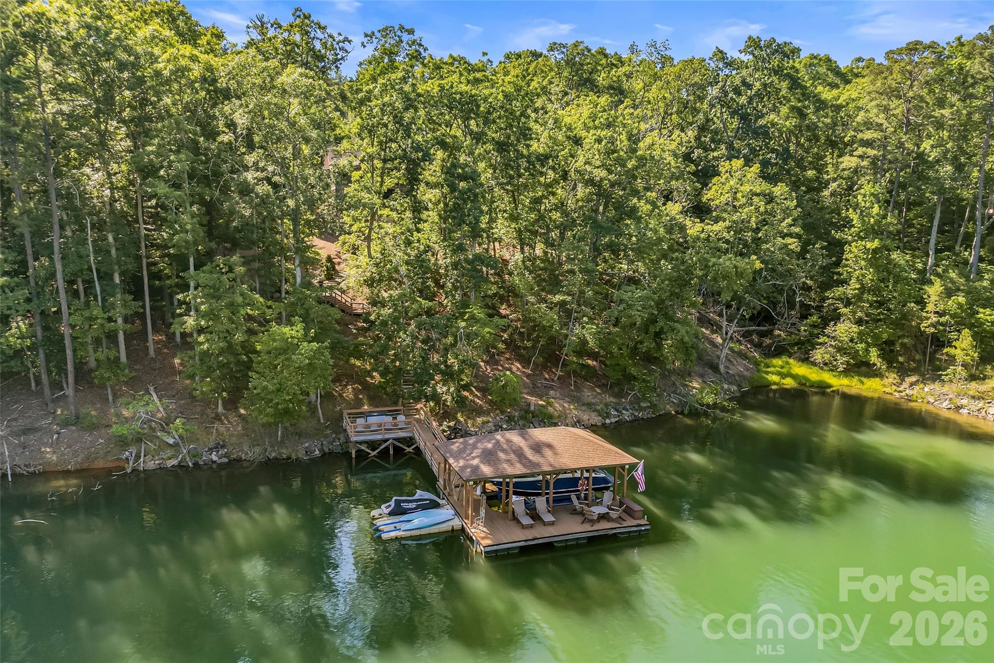 main property photo 32
