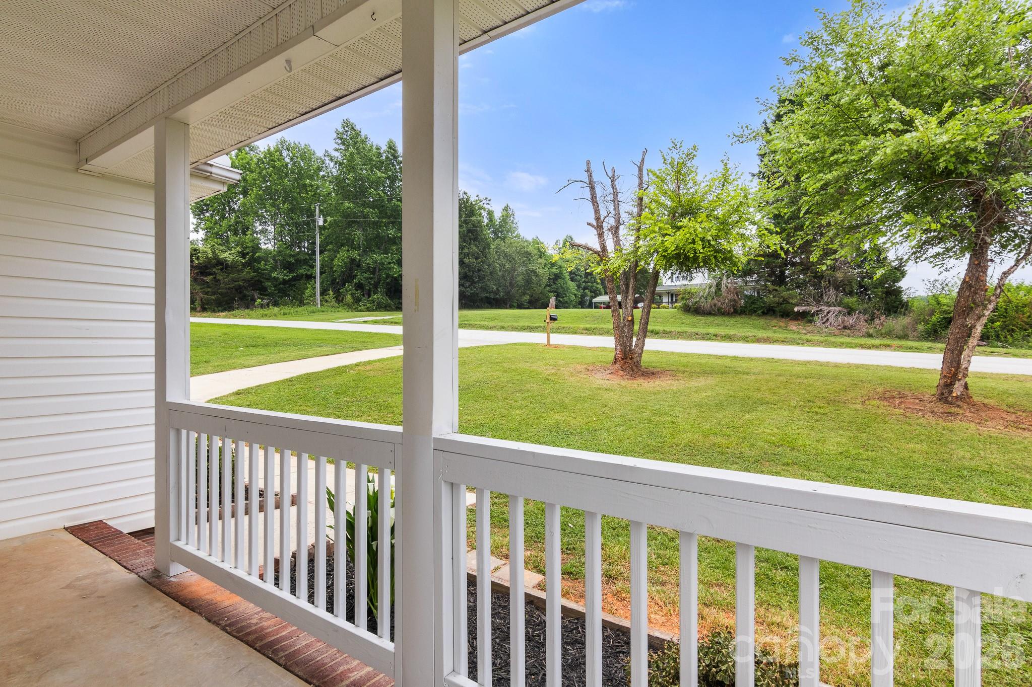 main property photo 5
