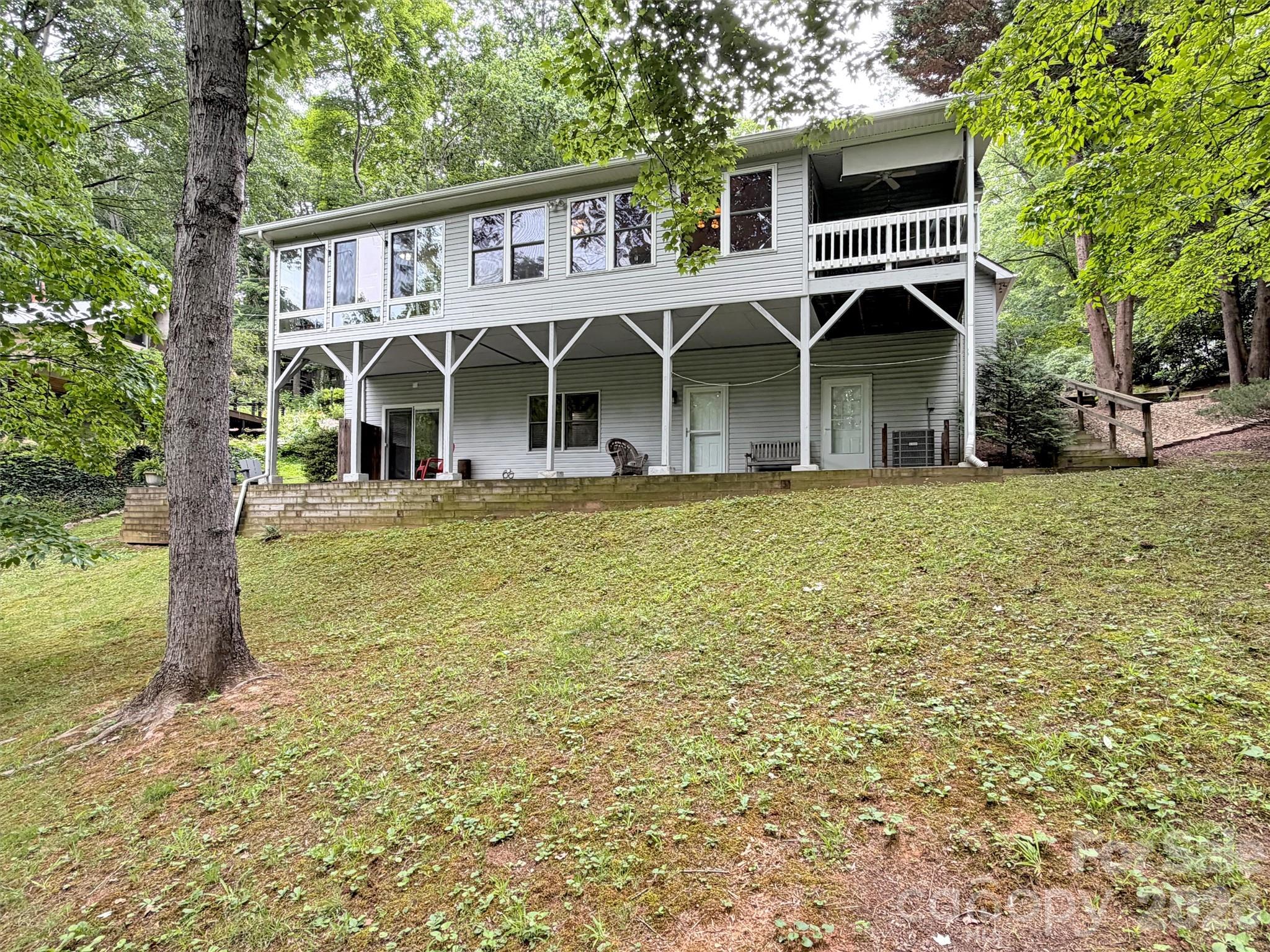 main property photo 41