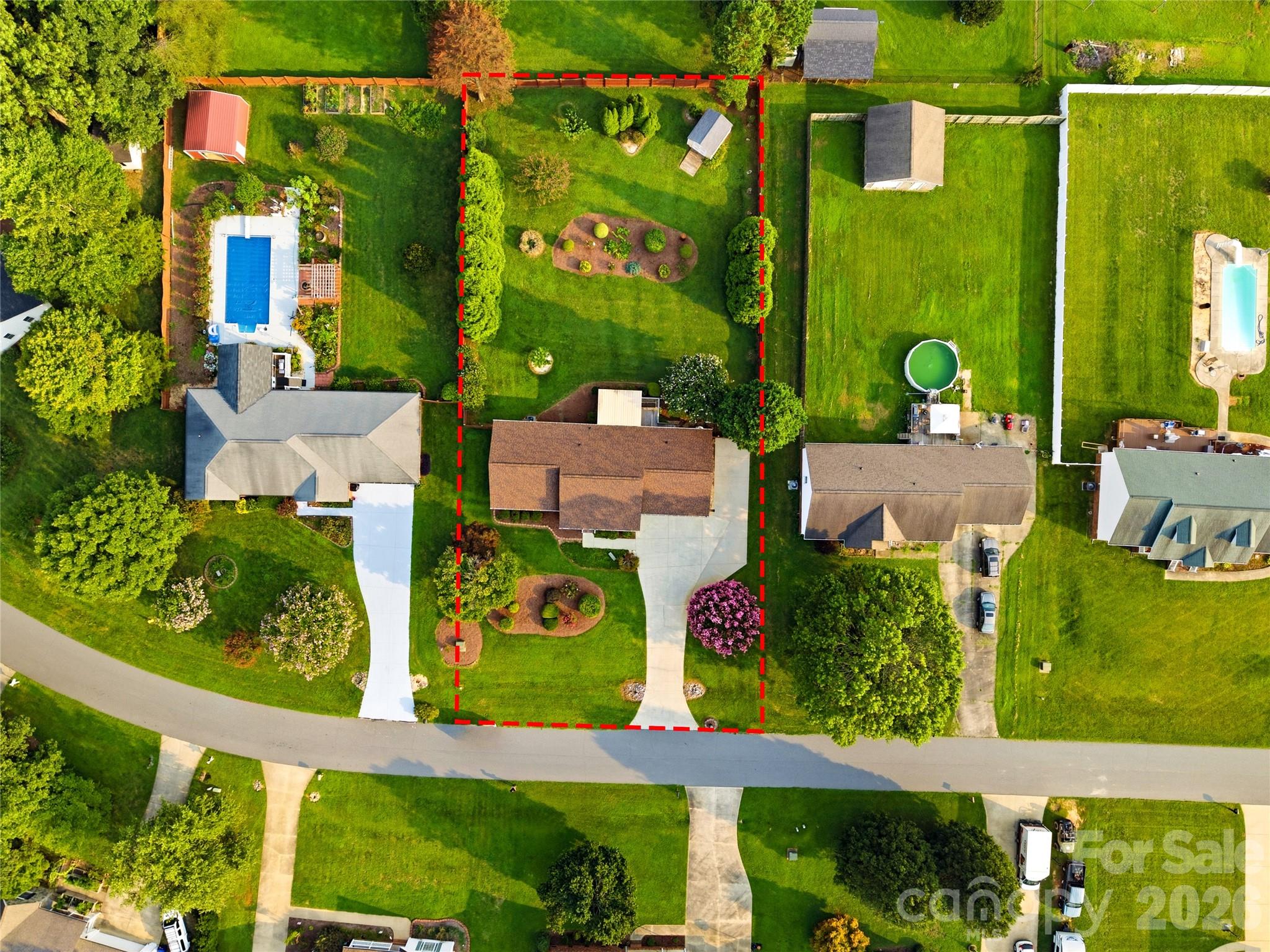 main property photo 39
