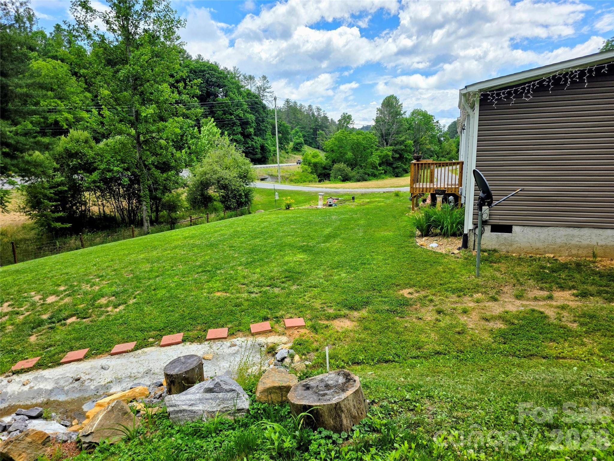 main property photo 19