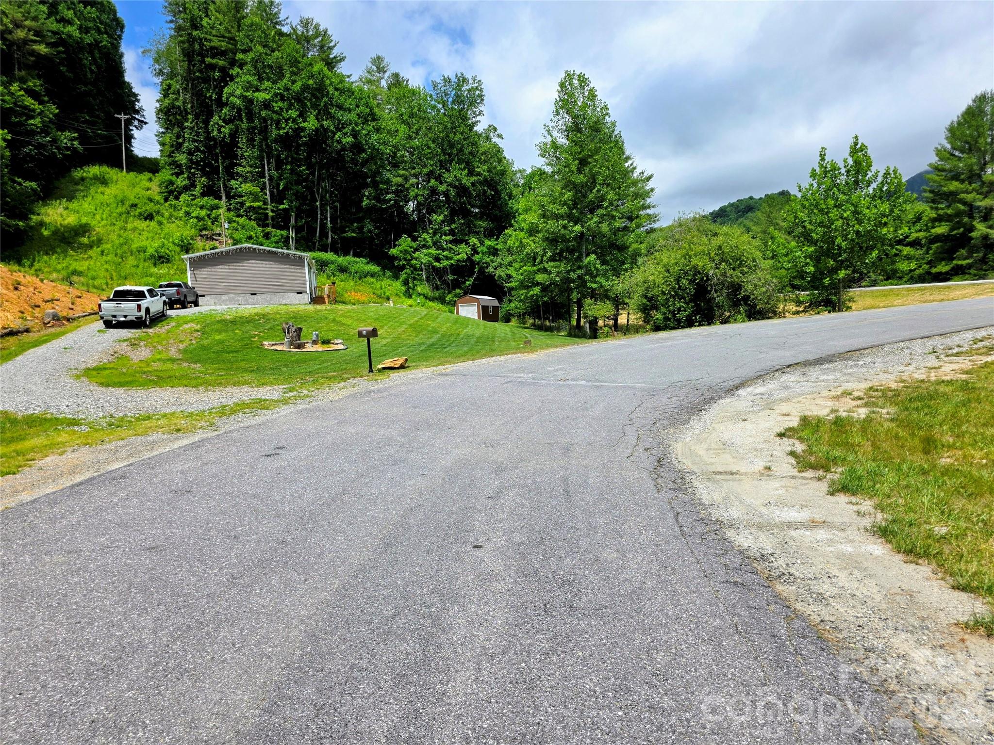 main property photo 4