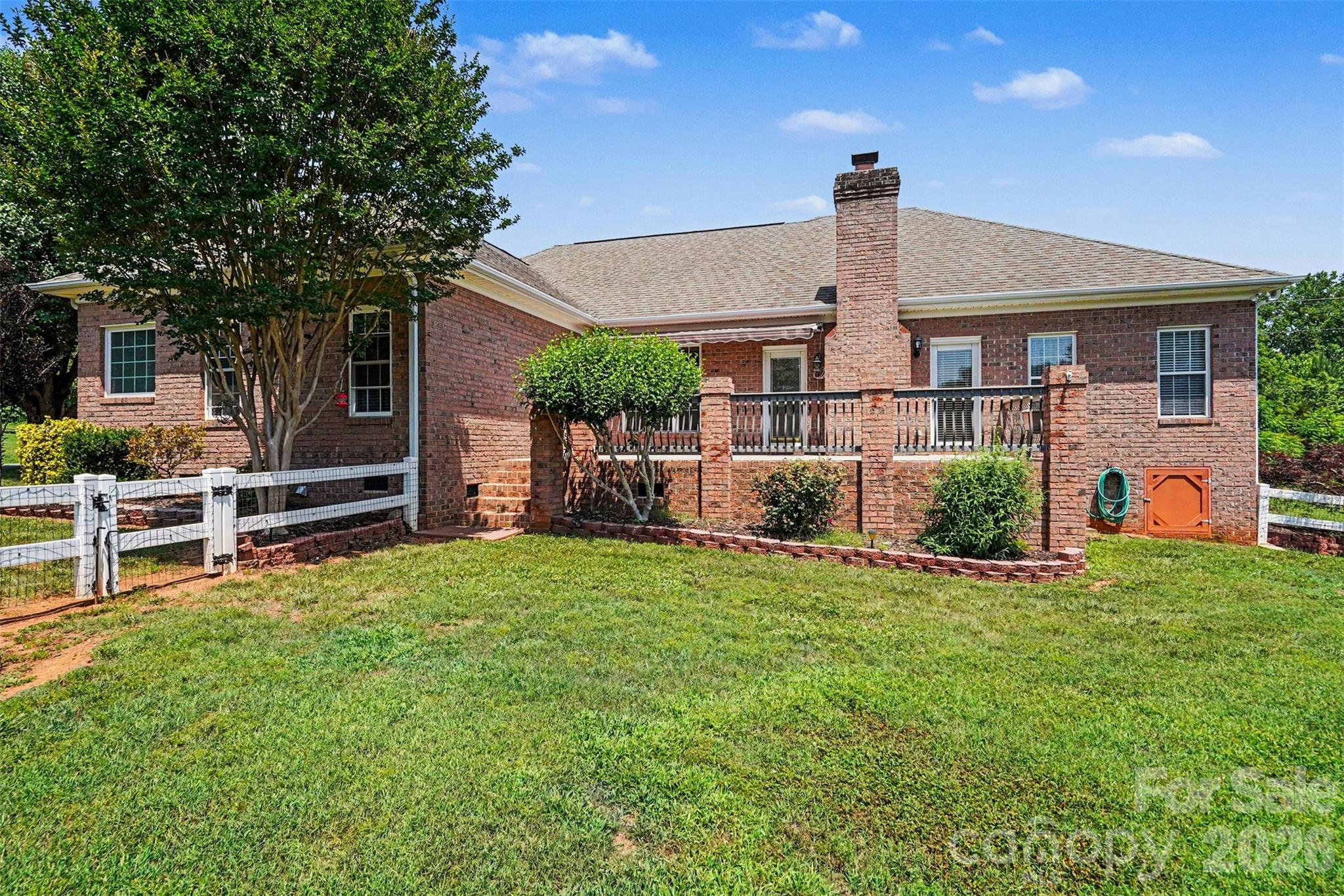 main property photo 24