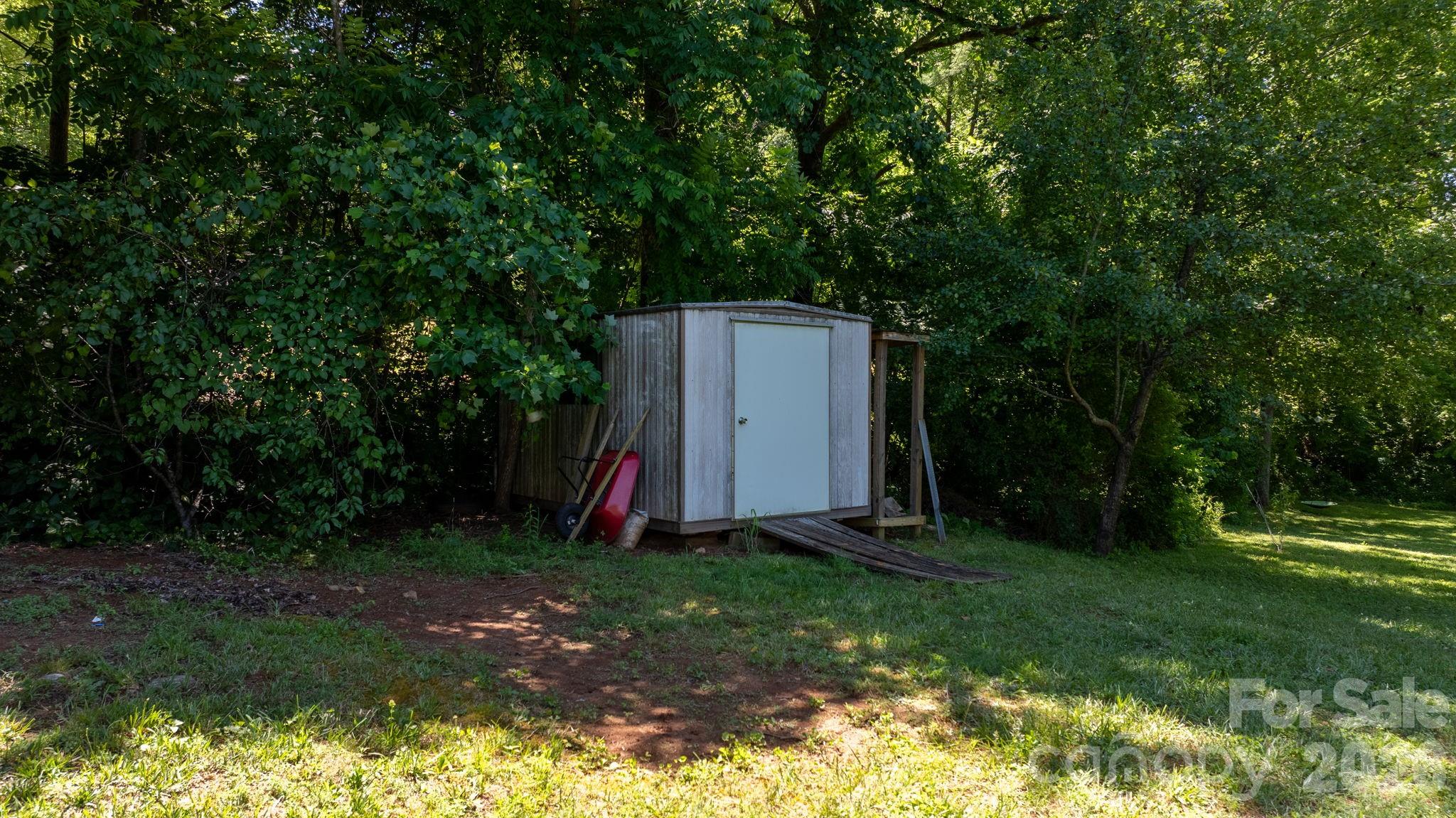main property photo 21