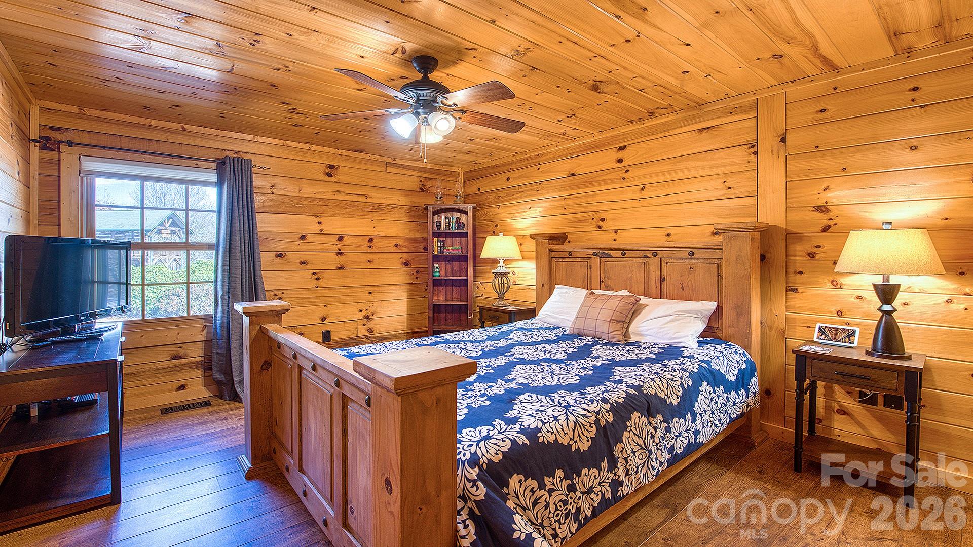 main property photo 18
