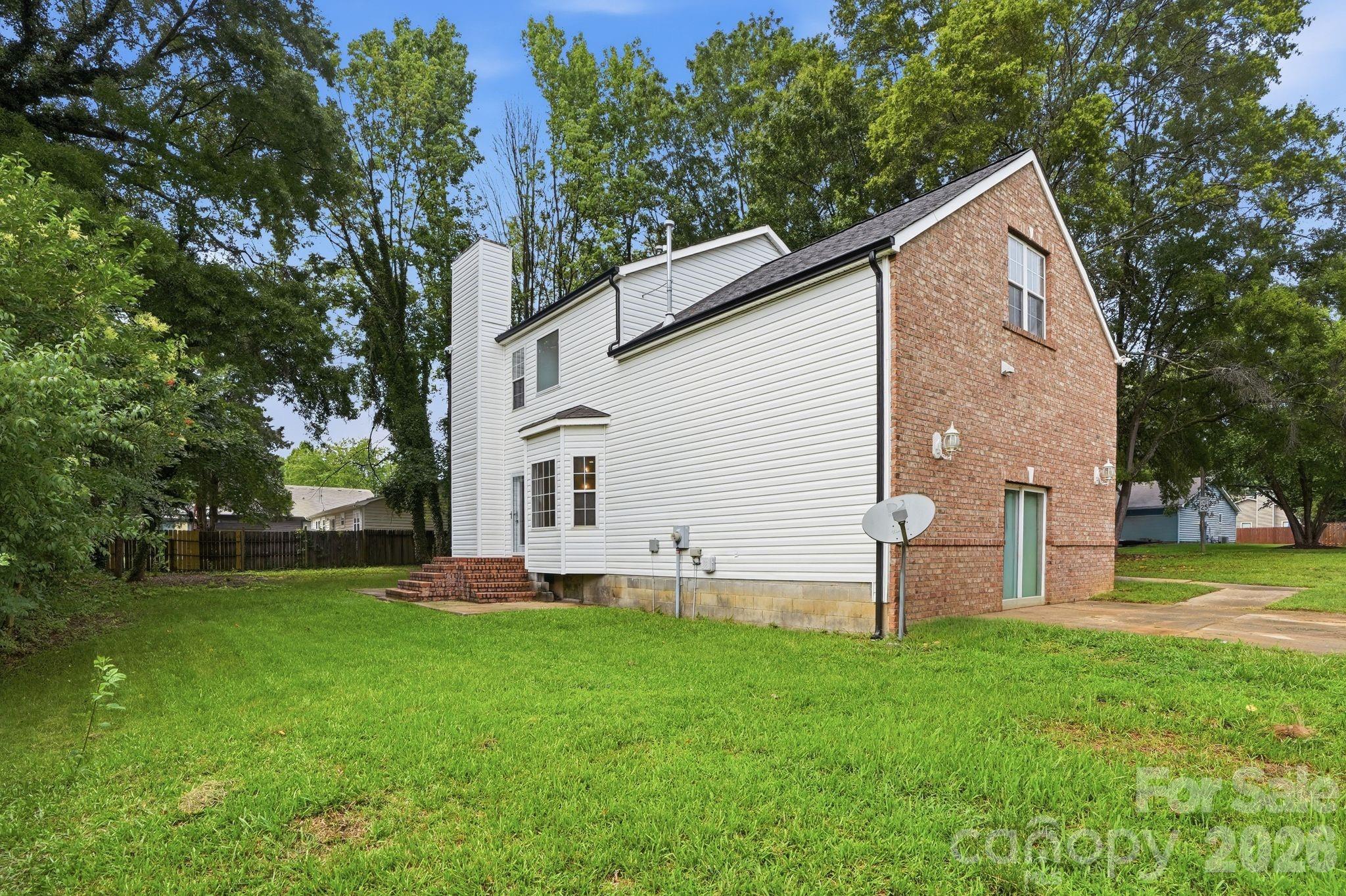 main property photo 34
