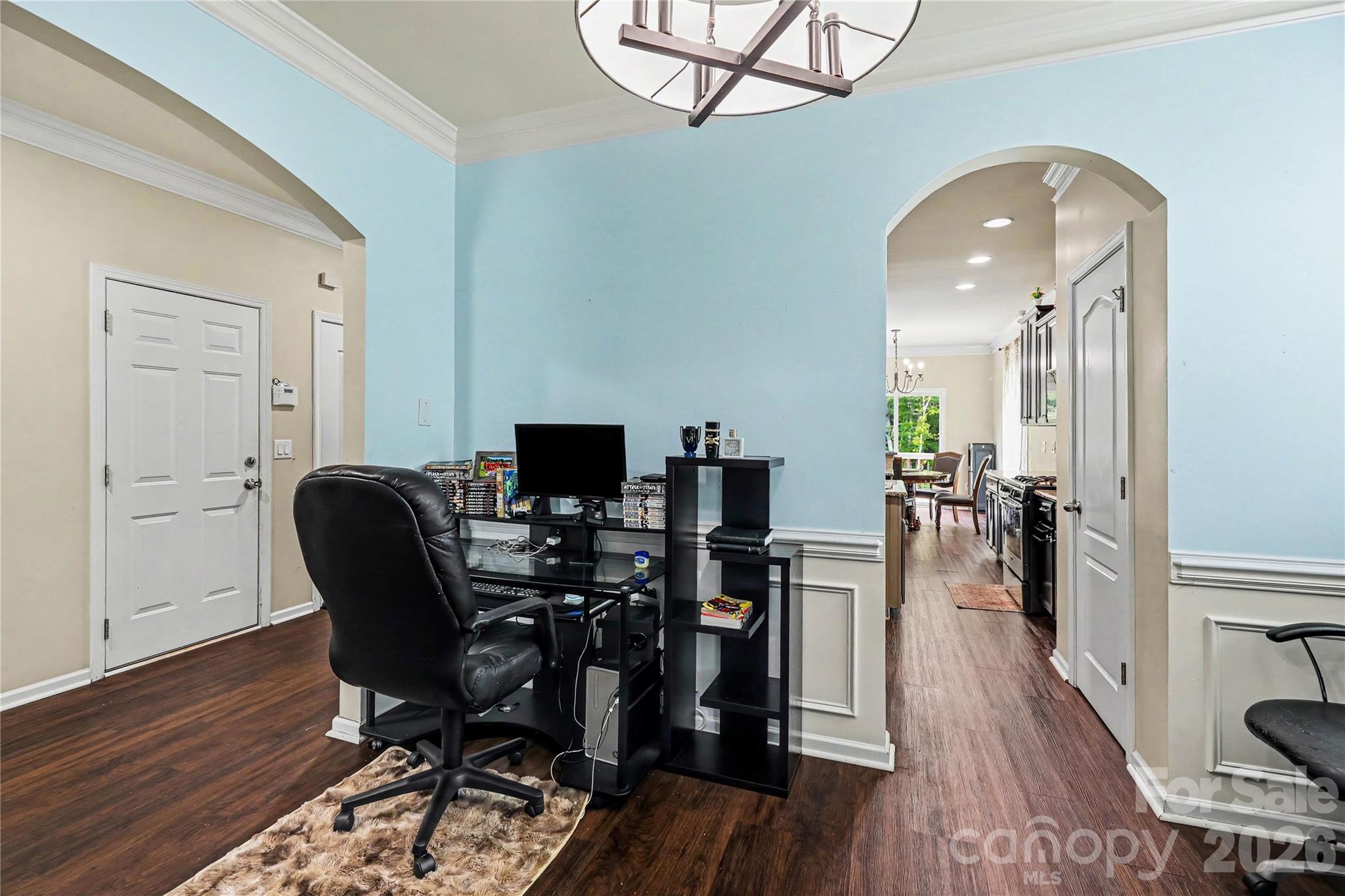 main property photo 13