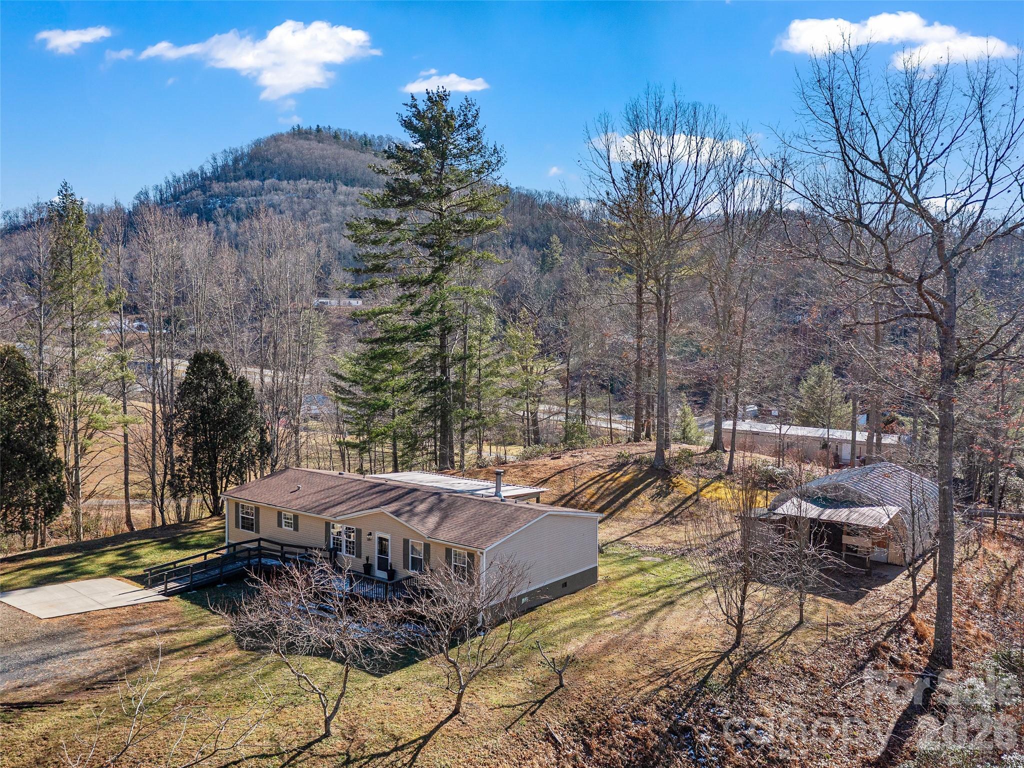 main property photo 18